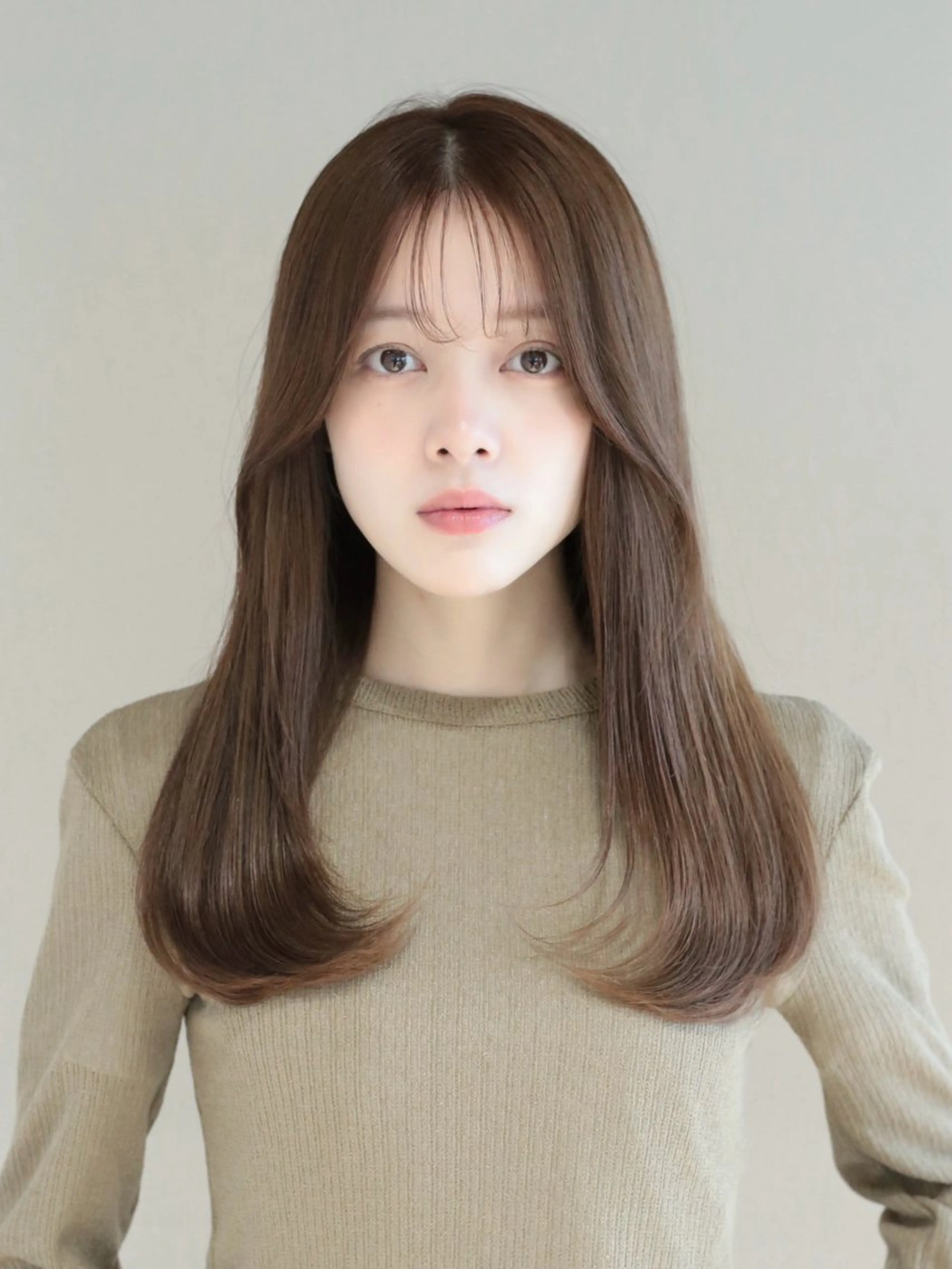 セミロング カラー レイヤーカット カット ヘアカラー トリートメント レイヤー/顔周り /透明感🩶高橋大のヘアスタイル