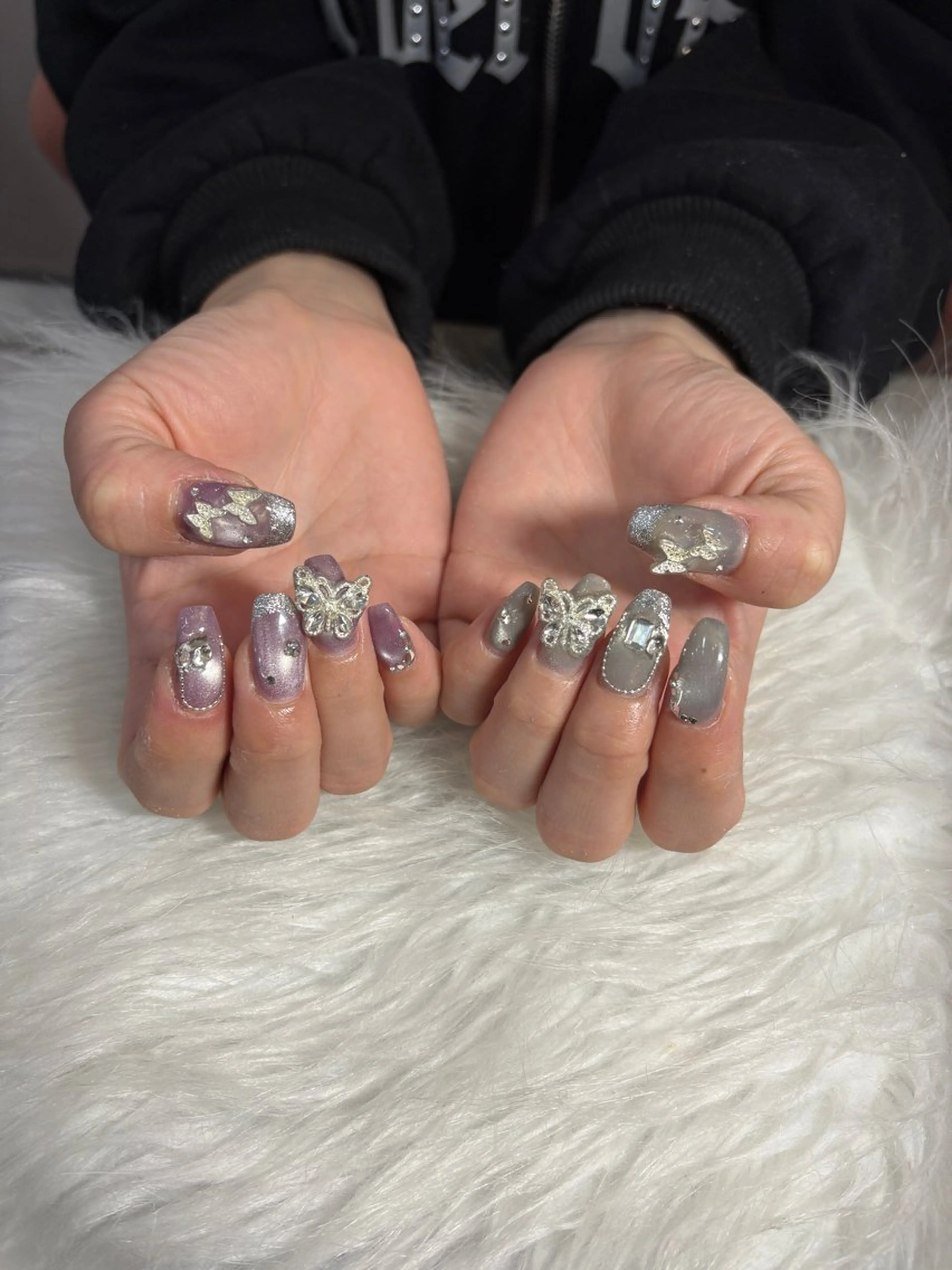 ネイル ハンドネイル LAVISH manaのネイルデザイン