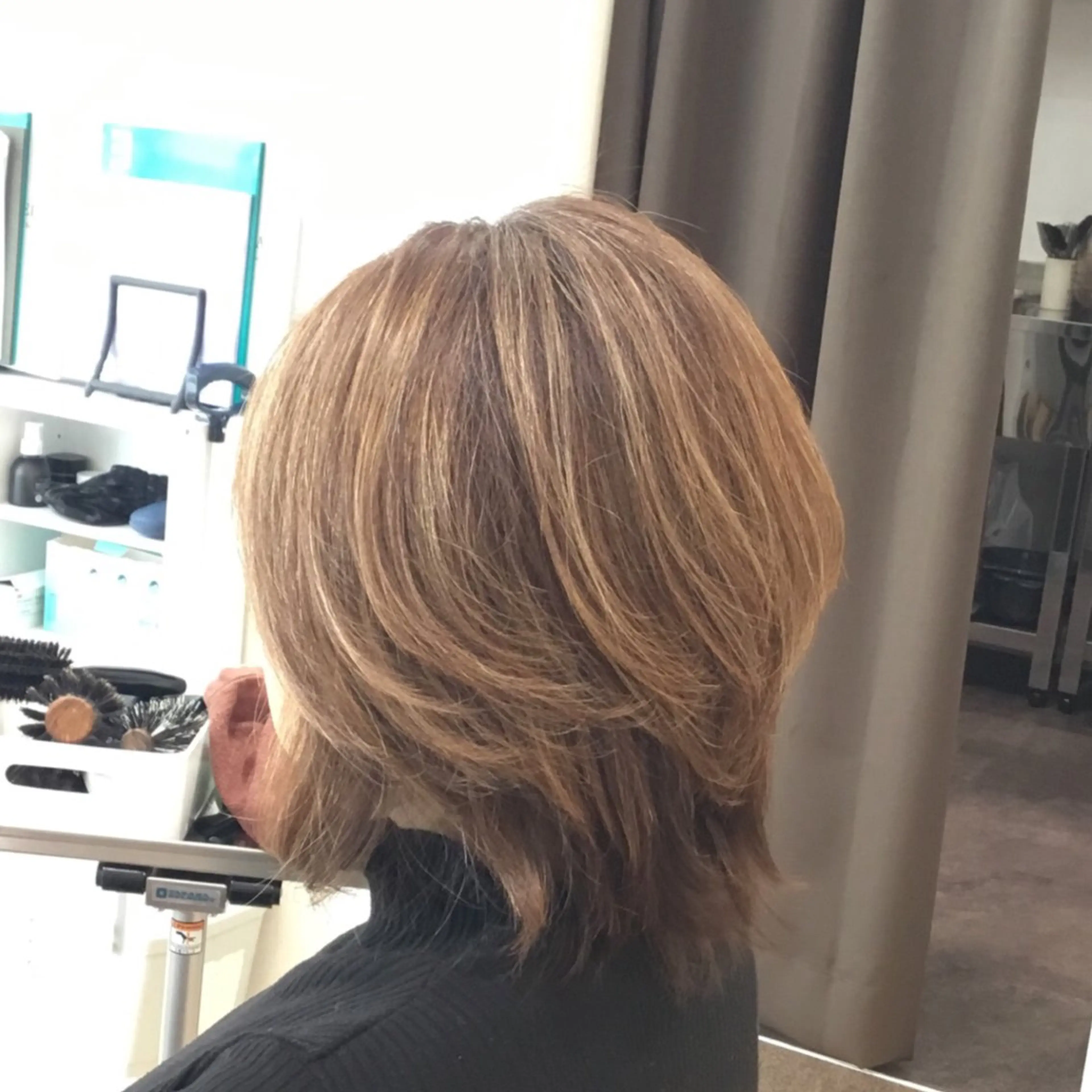 ミディアム カラー カット ヘアカラー 滝口 瑞季のヘアスタイル