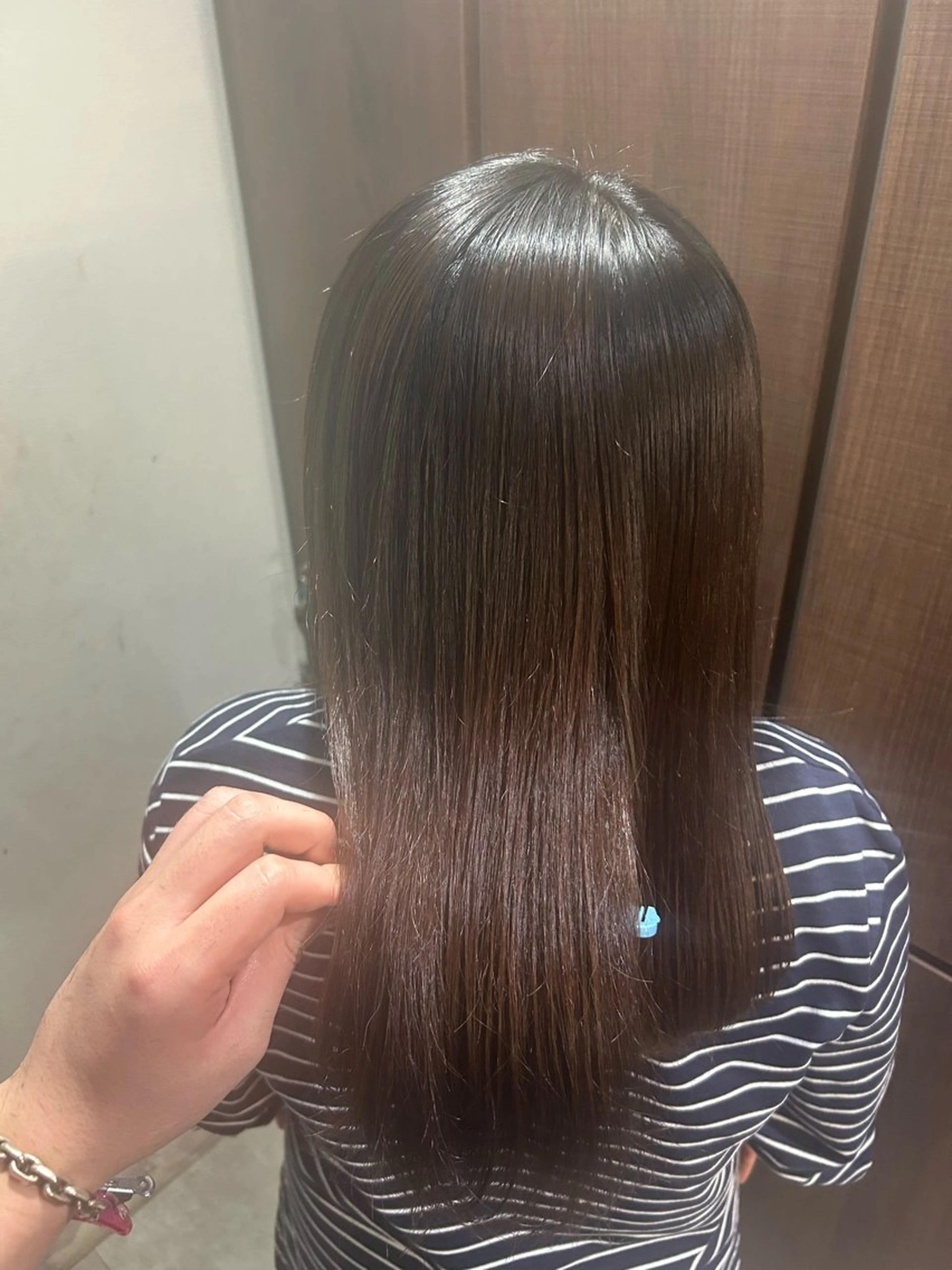 セミロング カット ヘアカラー 縮毛矯正 トリートメント 🌟艶髪🌟髪質 改善🌟ryuyaのヘアスタイル