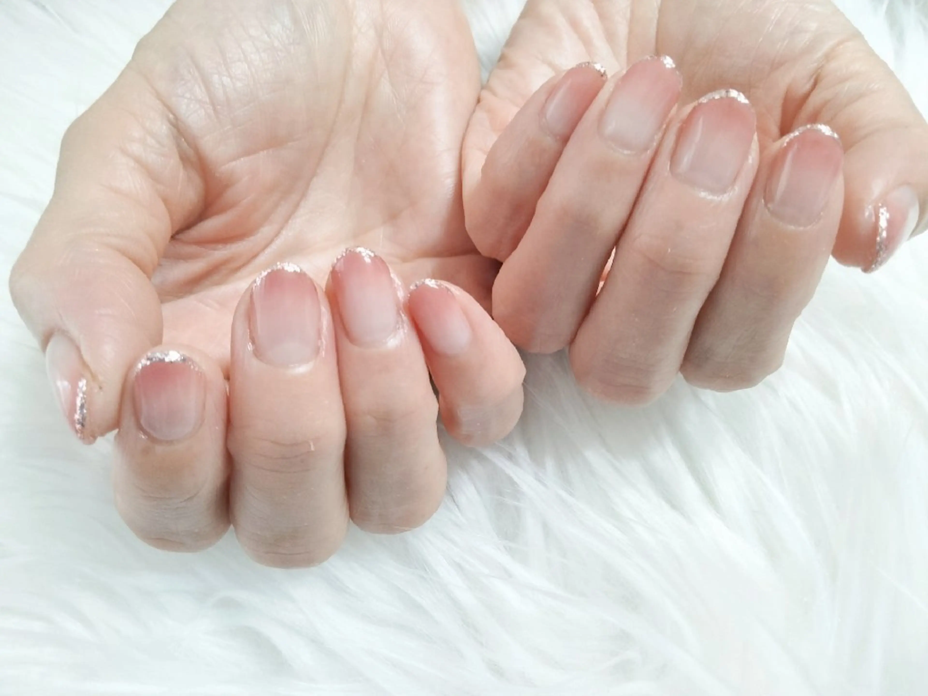 ネイル ジェルネイル キラキラネイル パラジェル ハンドネイル ハンドケア Beaubie nailサロンのネイルデザイン