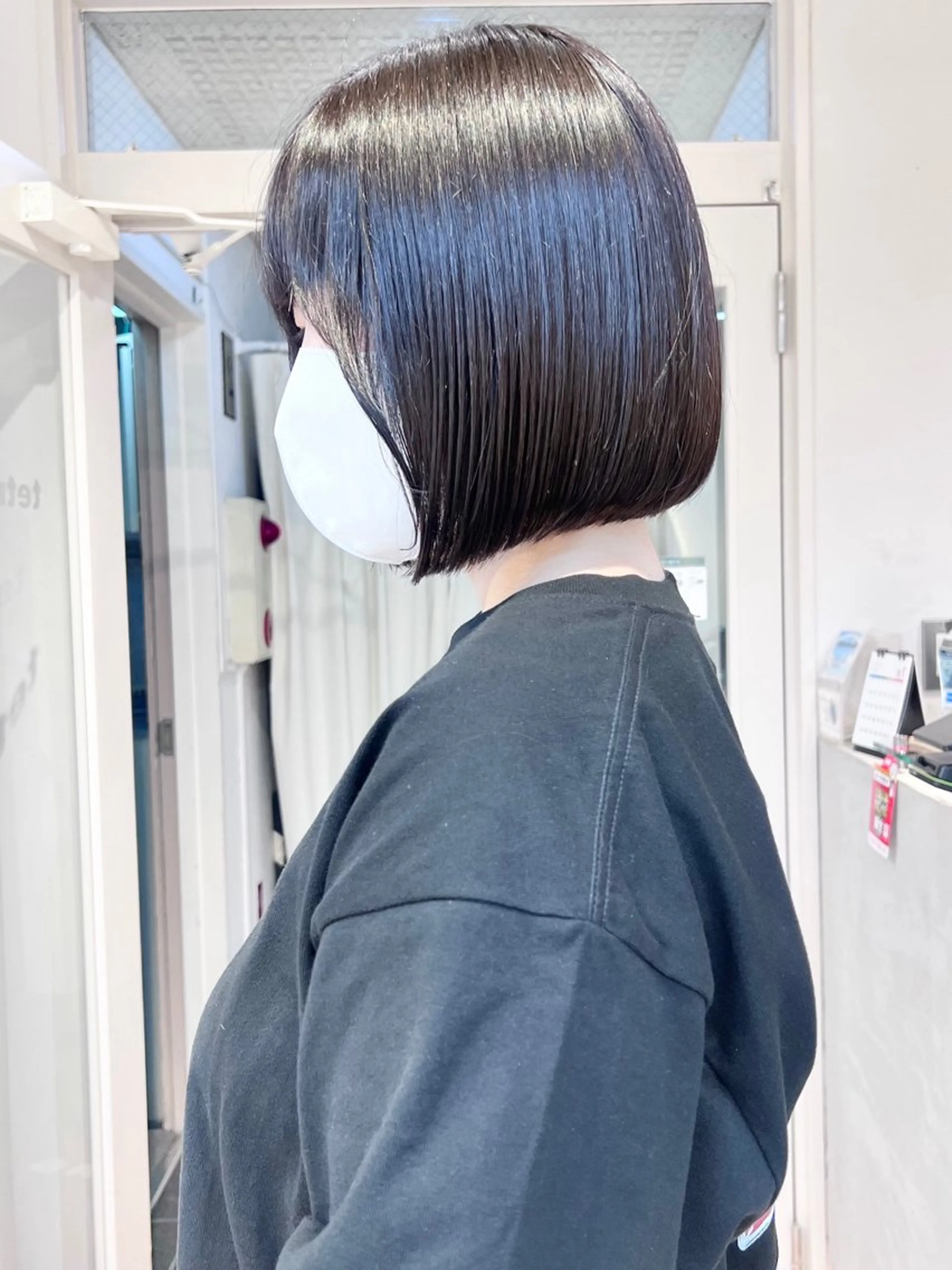 ショート センターパート /ニュアンスパーマのヘアスタイル