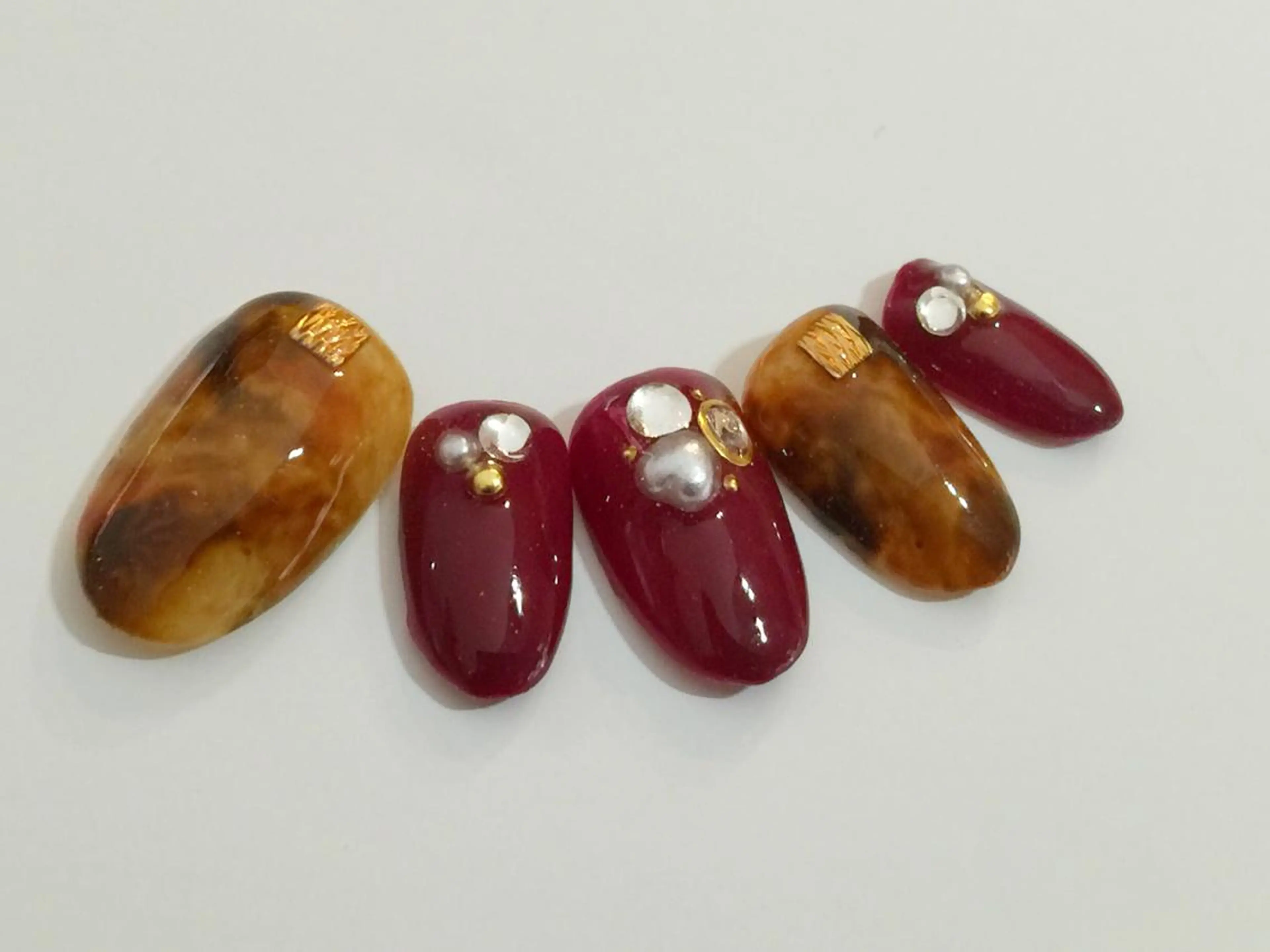 ネイル べっ甲ネイル YUN 💅のネイルデザイン