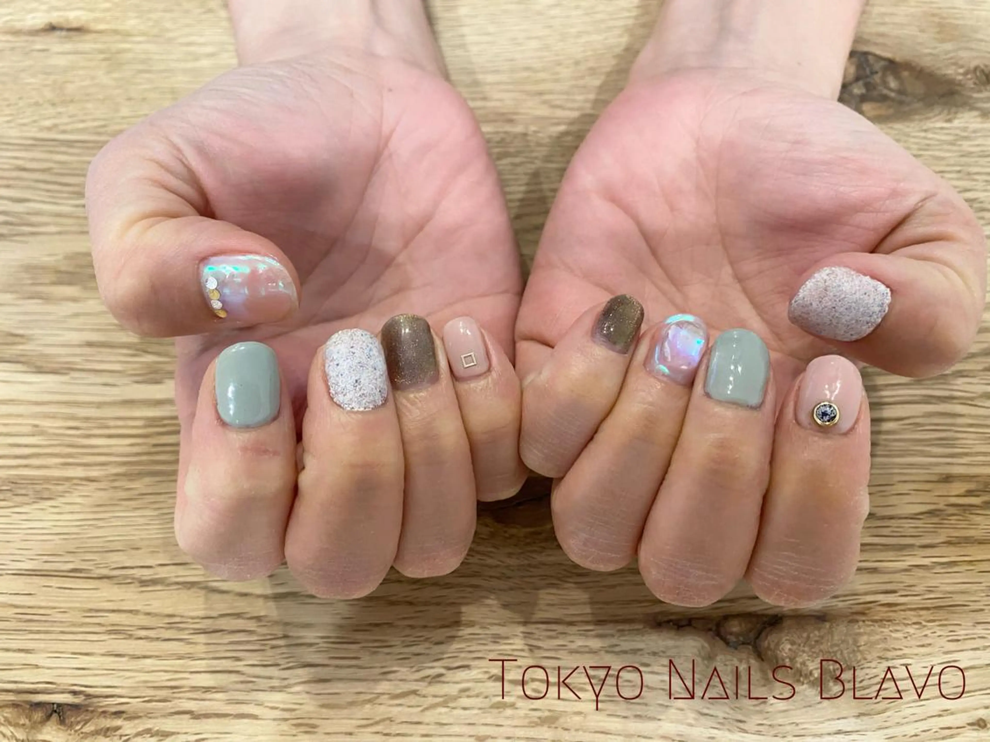 ネイル T.N.B 山本陽子のネイルデザイン