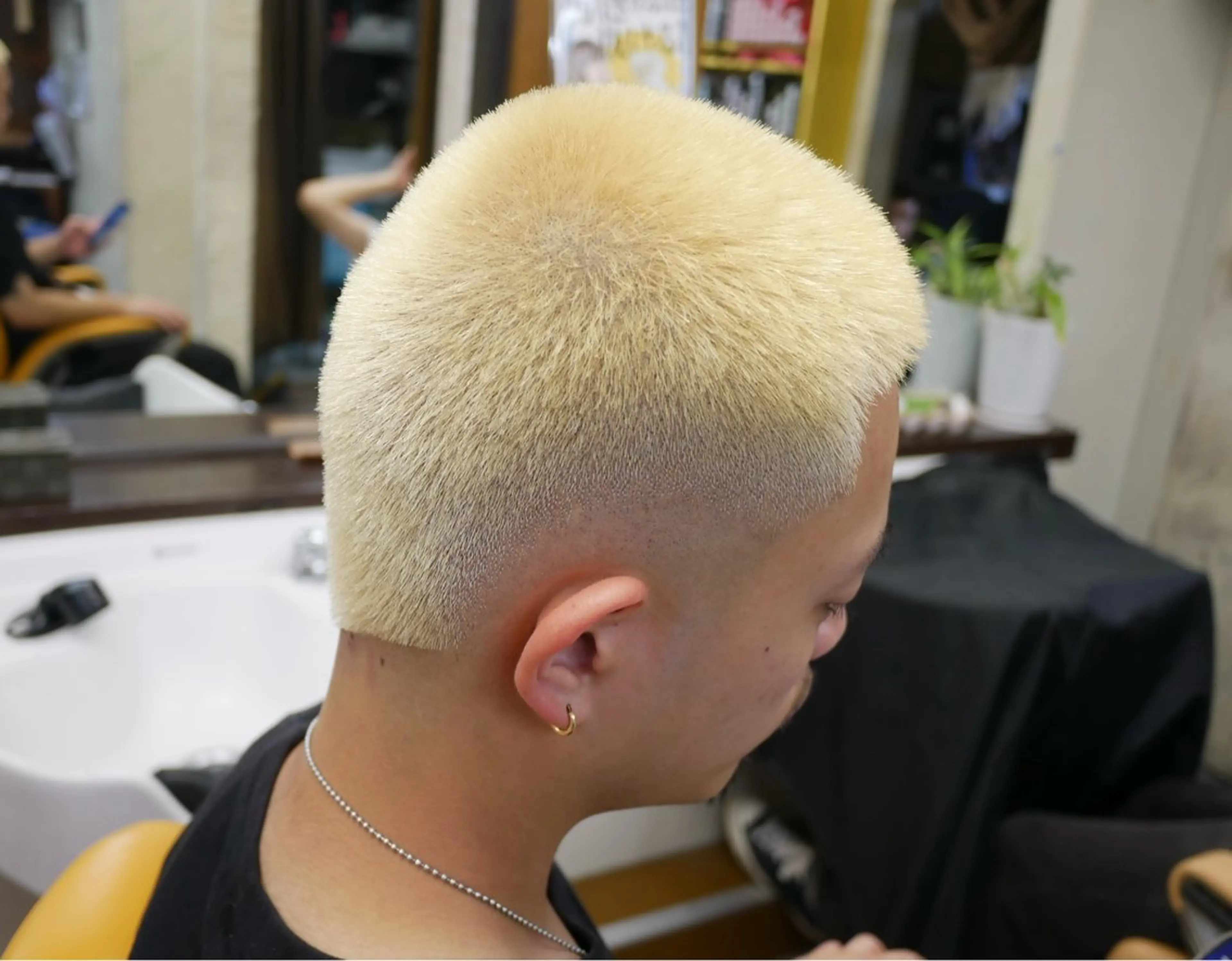 ショート メンズ フェードカット 新宿メンズカット✂︎ 能戸蒼生💈のヘアスタイル