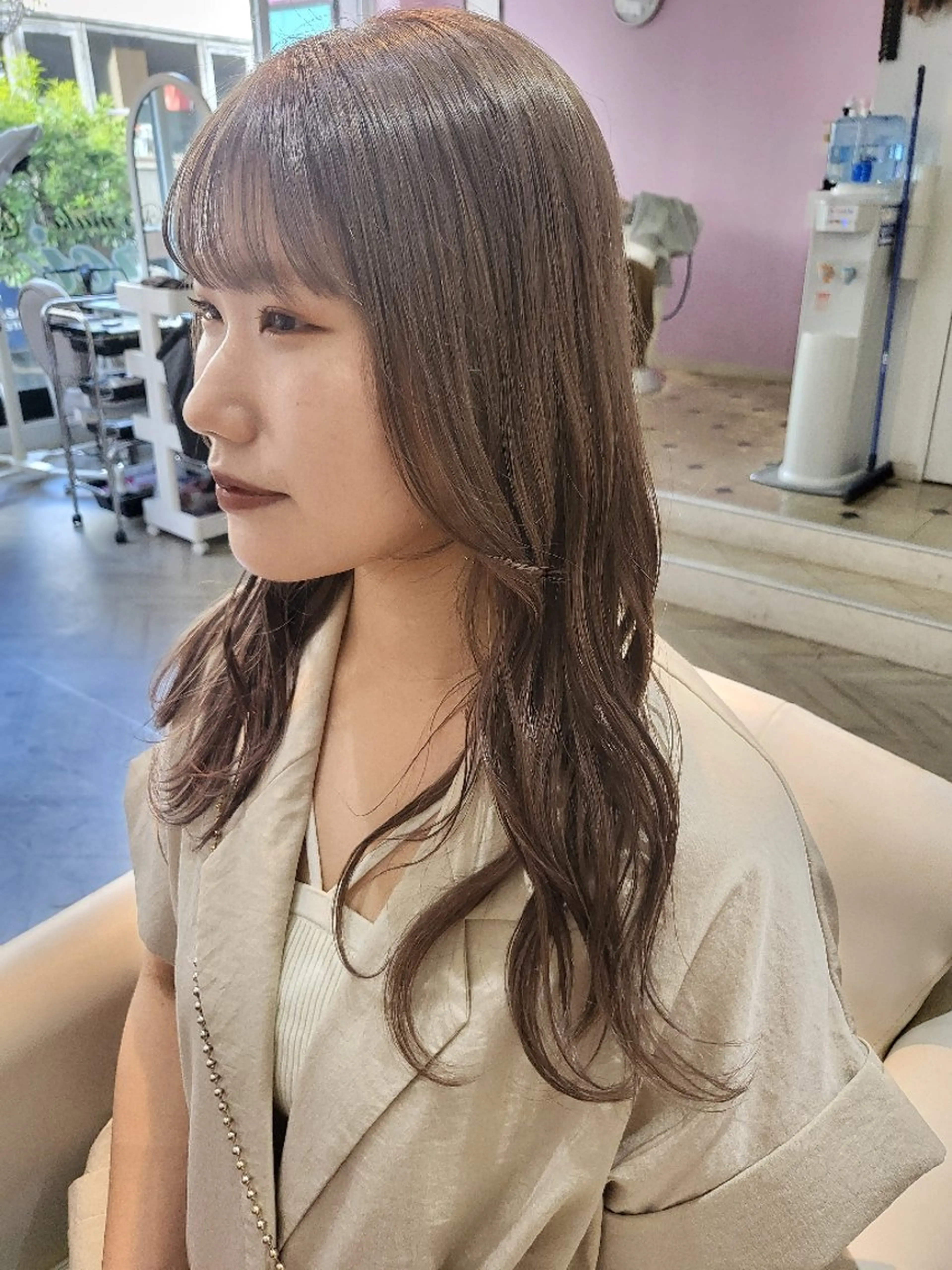 ロング カラー ヘアアレンジ ベージュカラー ヘアカラー トリートメント ナカシマ  アユミのヘアスタイル