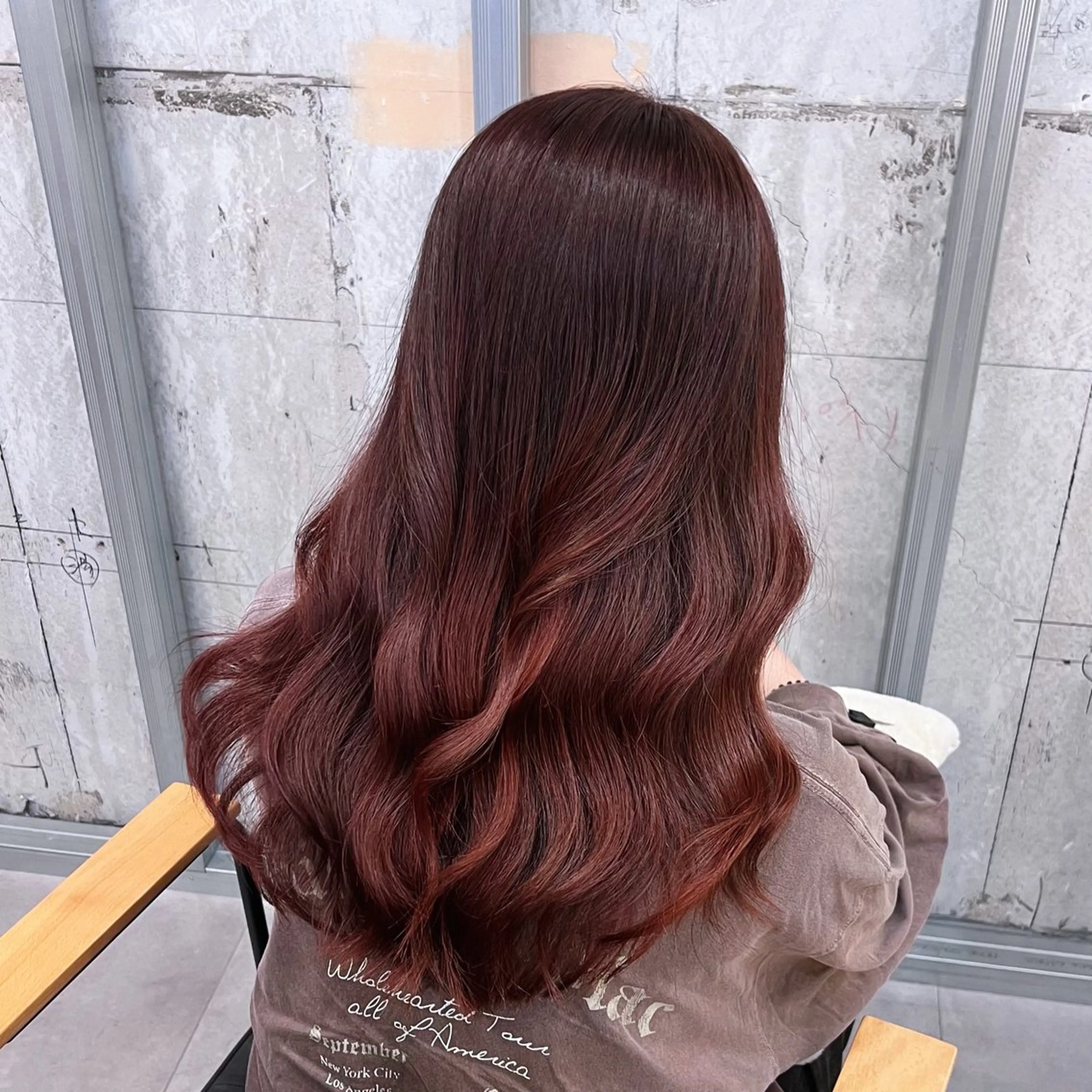 セミロング カラー パーマ アッシュ アッシュグレー アッシュグレージュ ベージュカラー 黒髪 ブリーチなし/ ベージュ/akiraのヘアスタイル