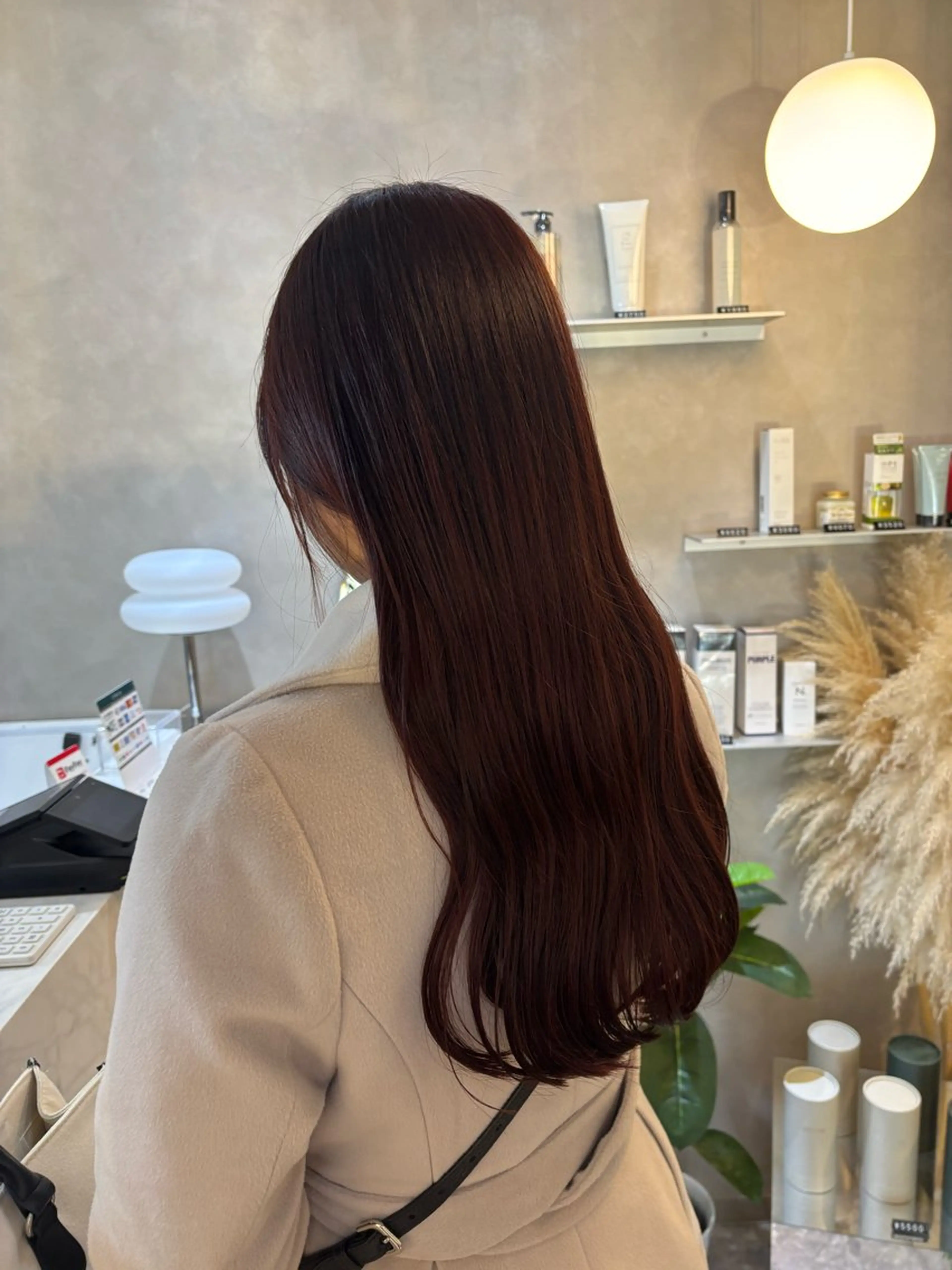 セミロング カラー ブリーチ 透明感カラー ブリーチなしカラー レッドカラー ヘアカラー 🎀レイヤー×透明感 カラー🎀Ayanoのヘアスタイル