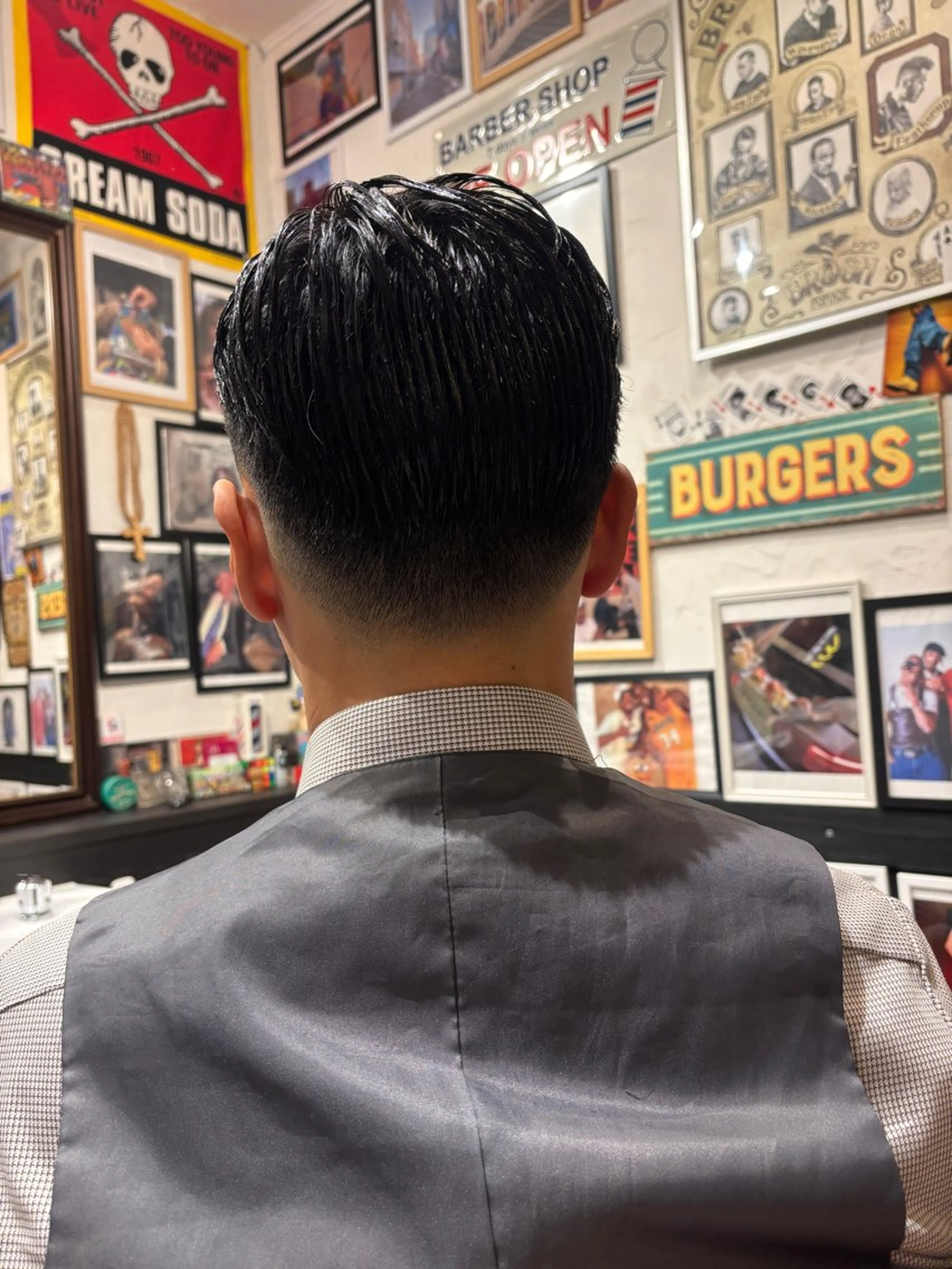 ショート メンズ フェードカット CribHoodbarbershop所属・白井 昇太のヘアスタイル