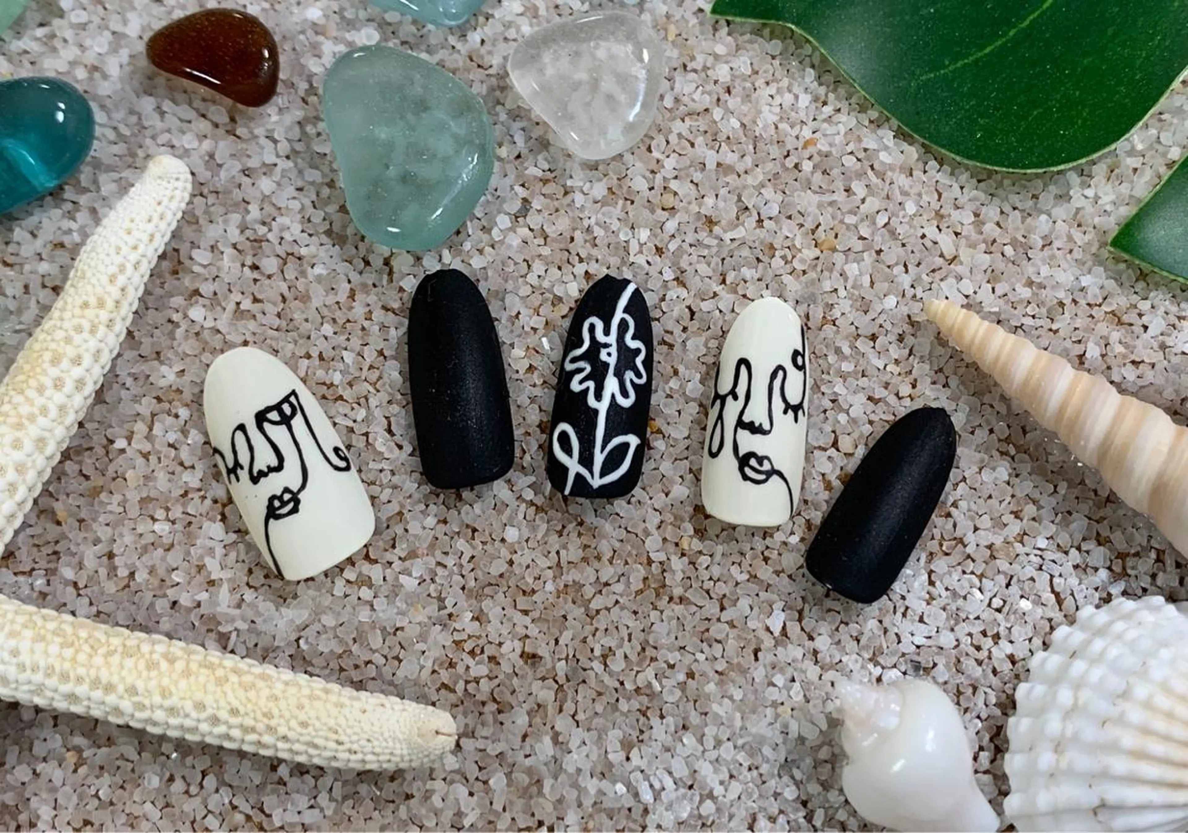 ネイル ハンドネイル Nail&Eyelash Amour(アムール)所属・山下 愛のネイルデザイン