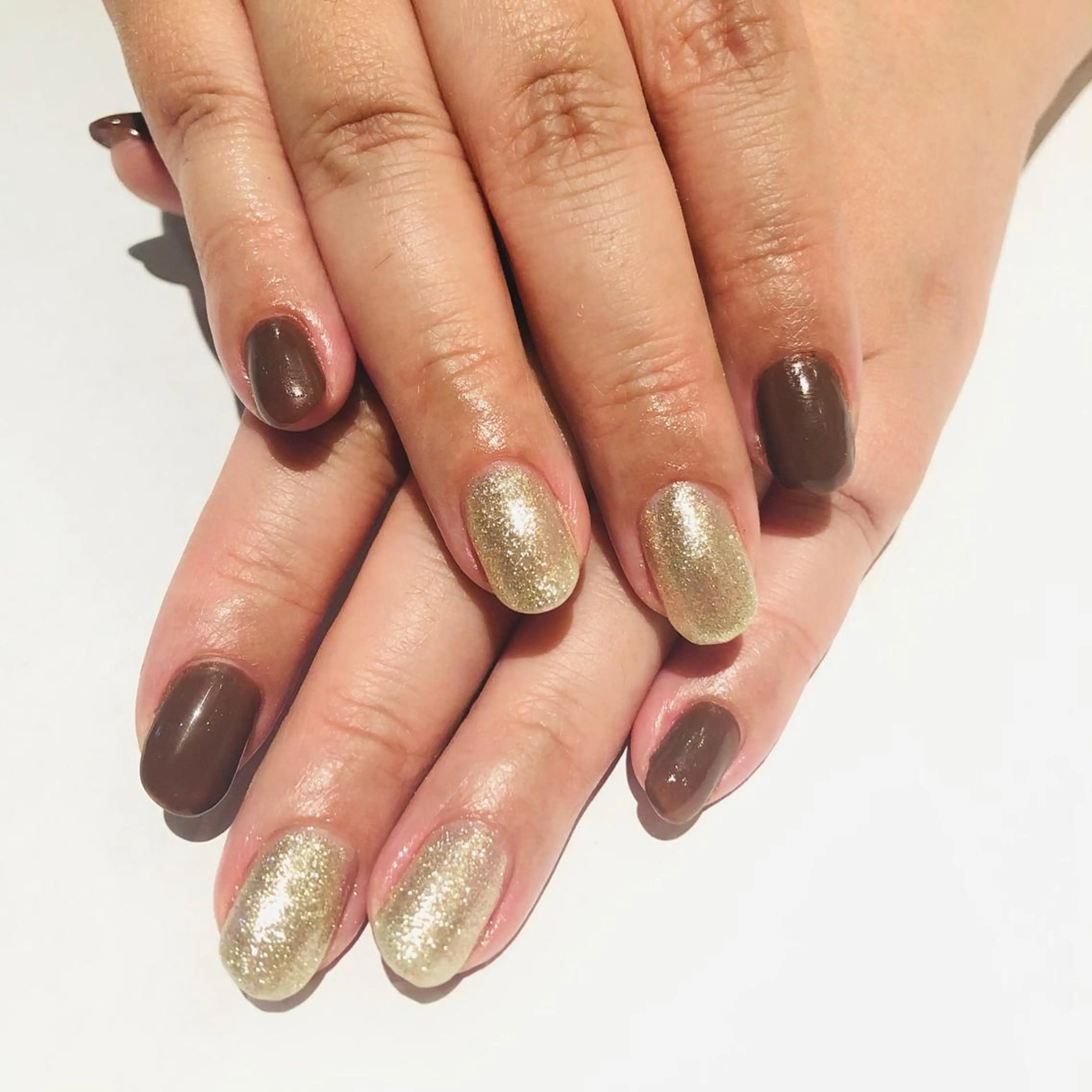 ネイル ブラウン ラメ(グリッター) 大阪福島 韓国まつげ Sayaka🤍🐩のマツエク・マツパデザイン