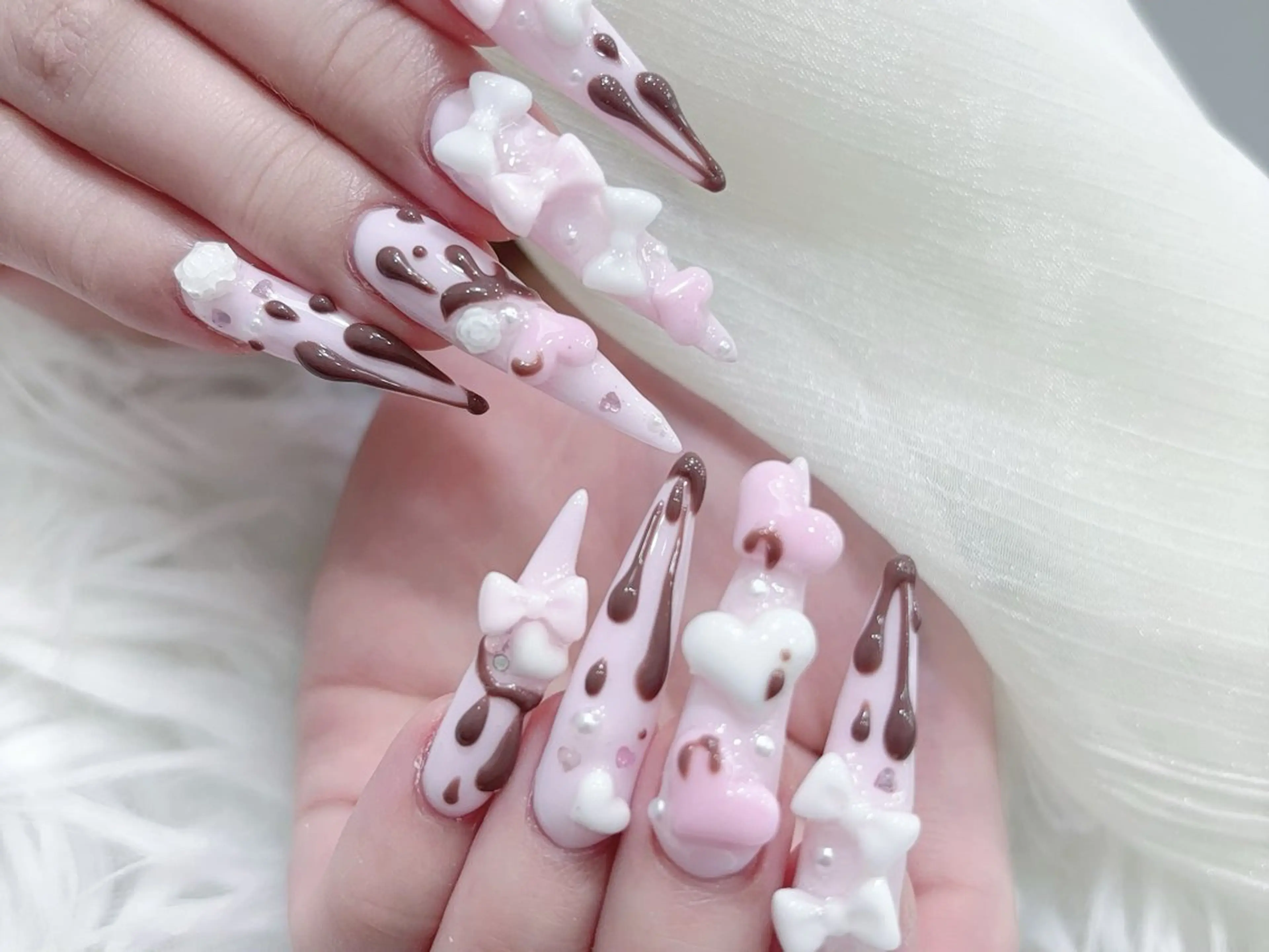 ネイル 成人式 マグネットネイル 大理石ネイル(マーブル) リボン 夏ネイル ハンドネイル MoMoA Nail ネイル長さ出し専門店のネイルデザイン