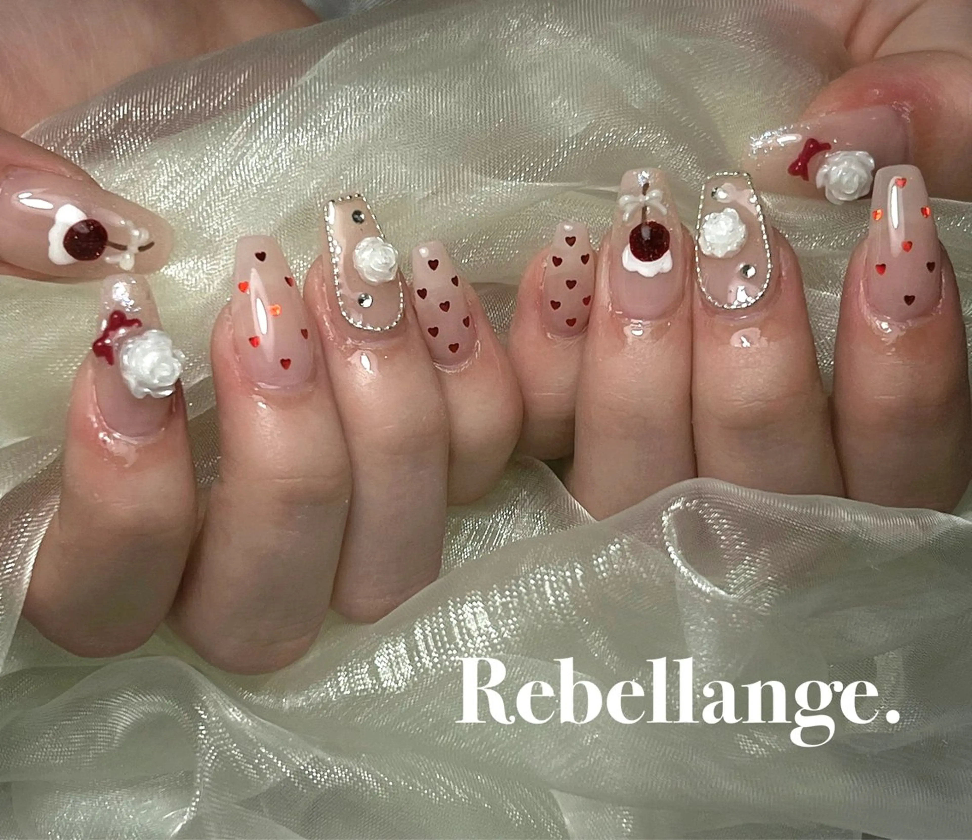 ネイル ハンドネイル Rebellange n.のネイルデザイン