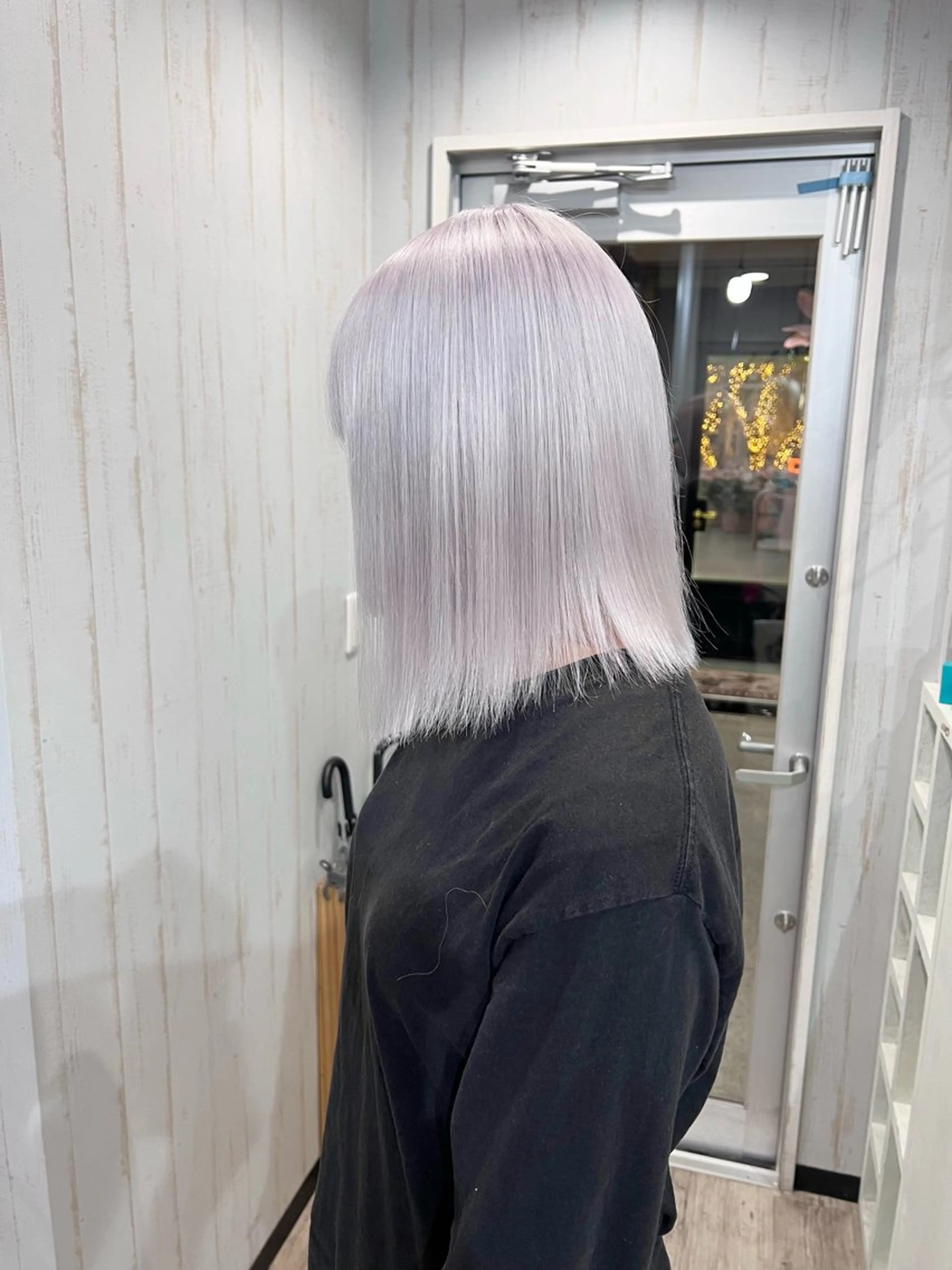 【黒染めを明るくしたい方限定✨】ダメージさせない✨エフェクトケアブリーチ2回＋透明感ケアカラー＋内部補修トリートメント✨の写真