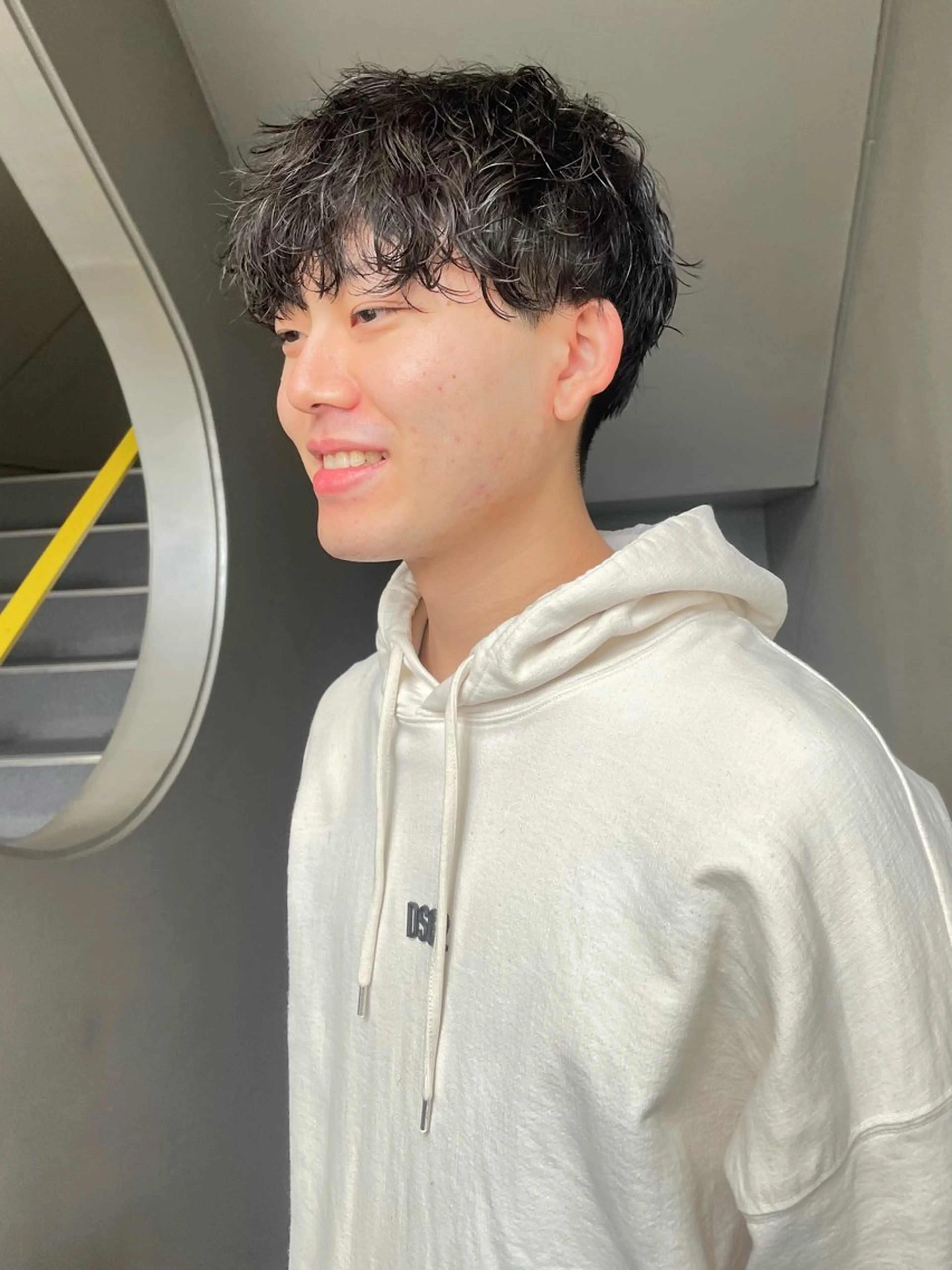 パーマ メンズ マッシュ メンズパーマ pole所属・【pole】 minaのヘアスタイル