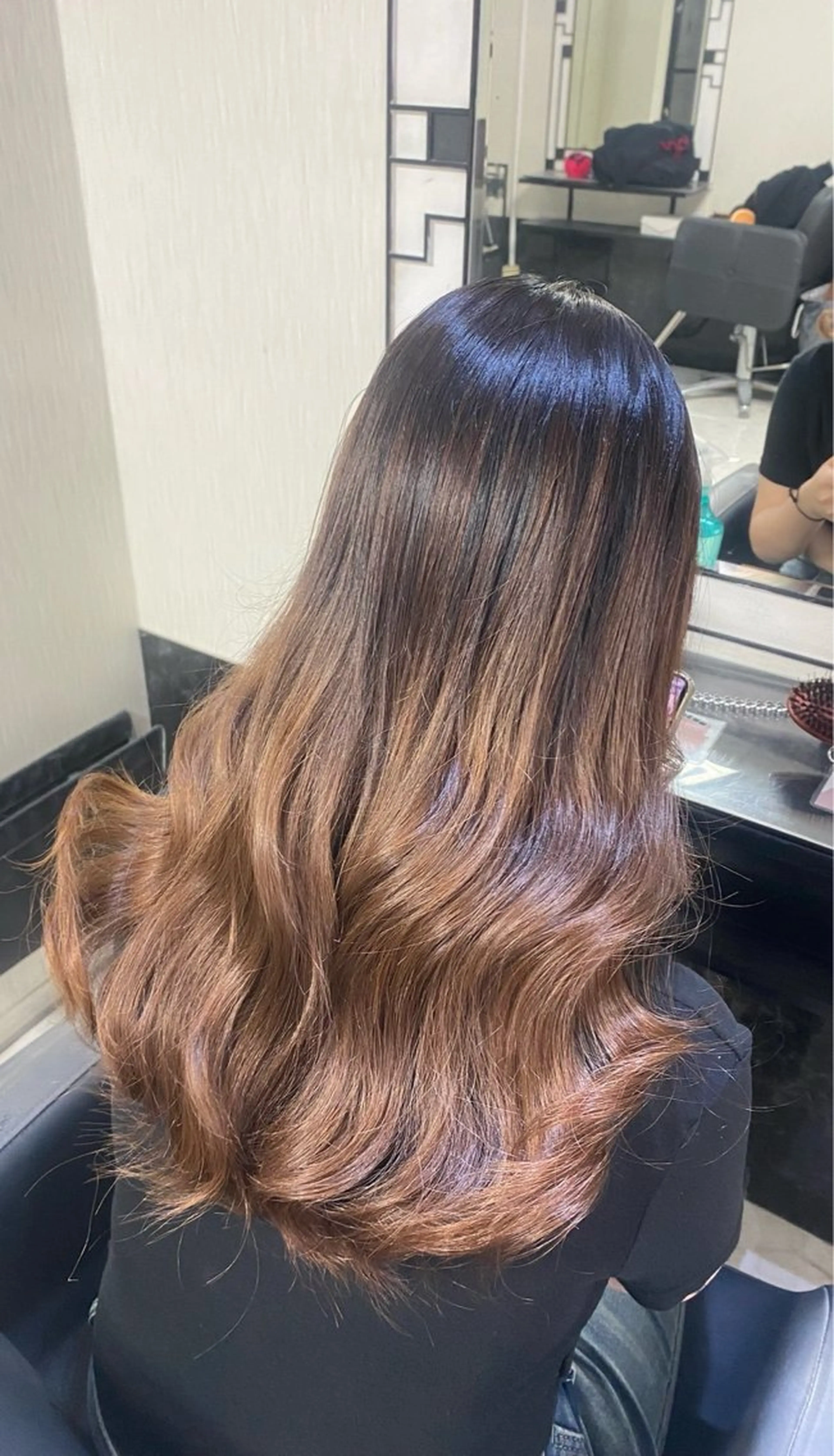 ロング ベルグロー🧡 心斎橋スタッフ🦋のヘアスタイル