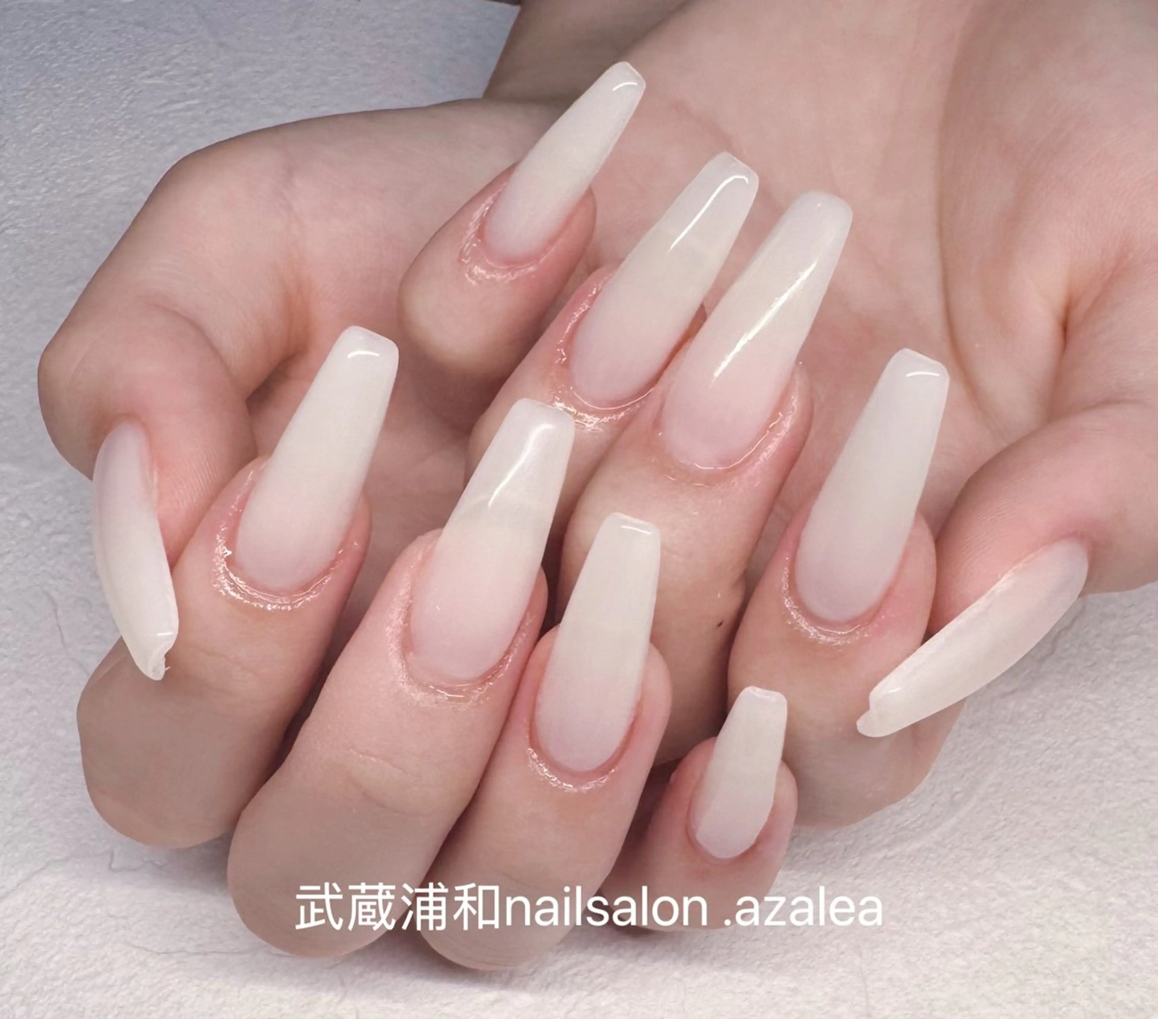 ネイル ハンドネイル R inのネイルデザイン