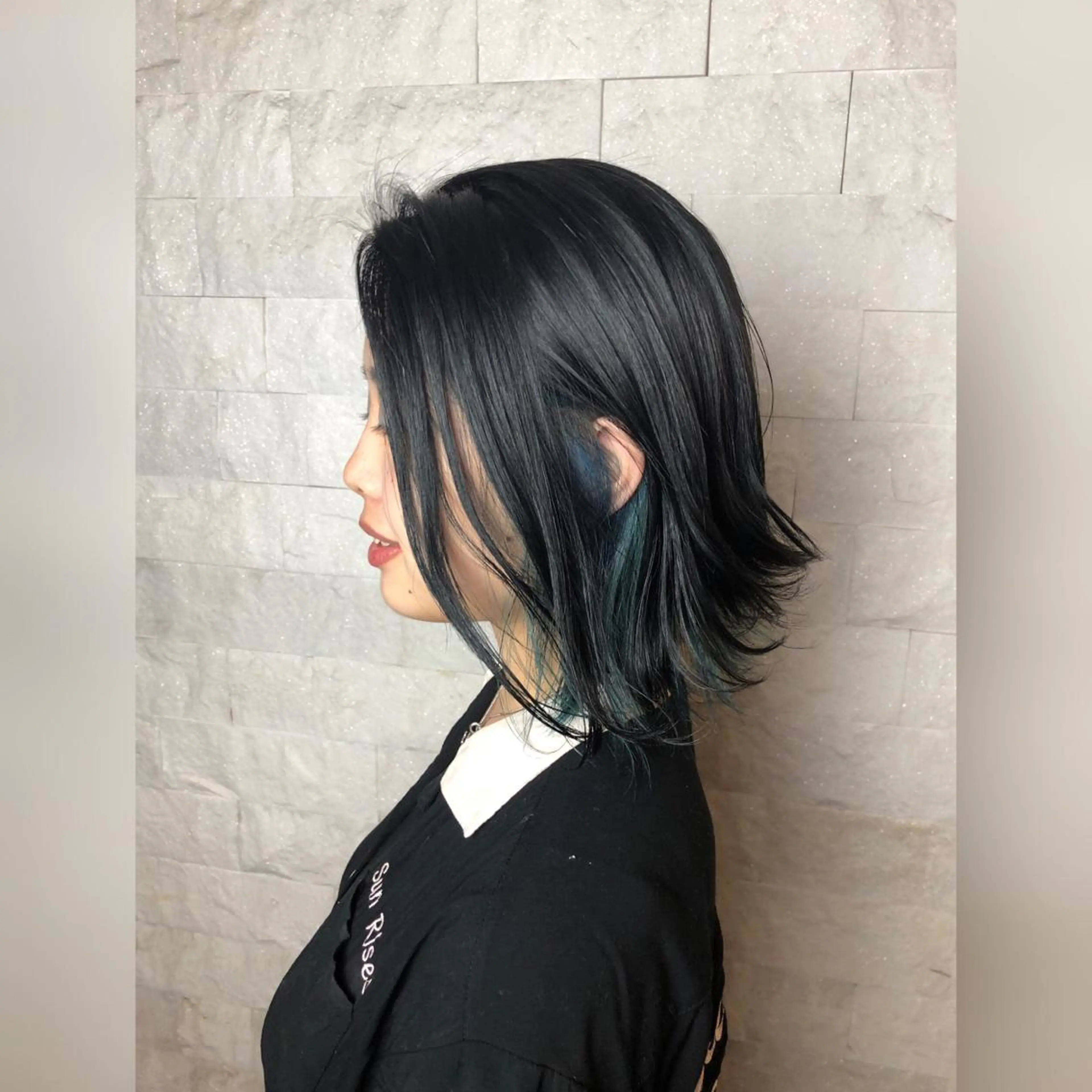 ミディアム 圧倒的美髪ストレート ツダケイタロウのヘアスタイル