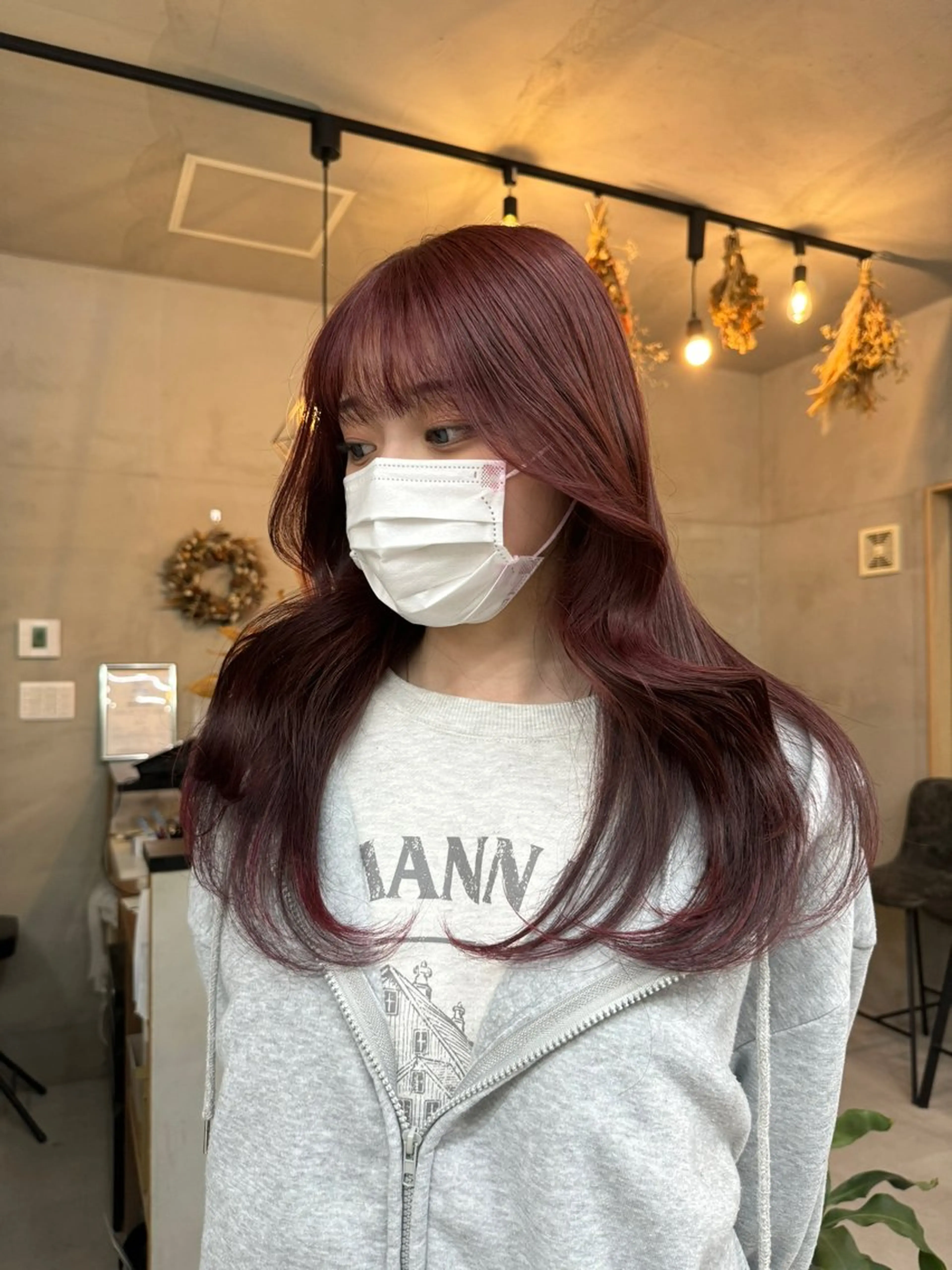 ロング カラー ボルドーカラー lit所属・lit 松井乃愛のヘアスタイル