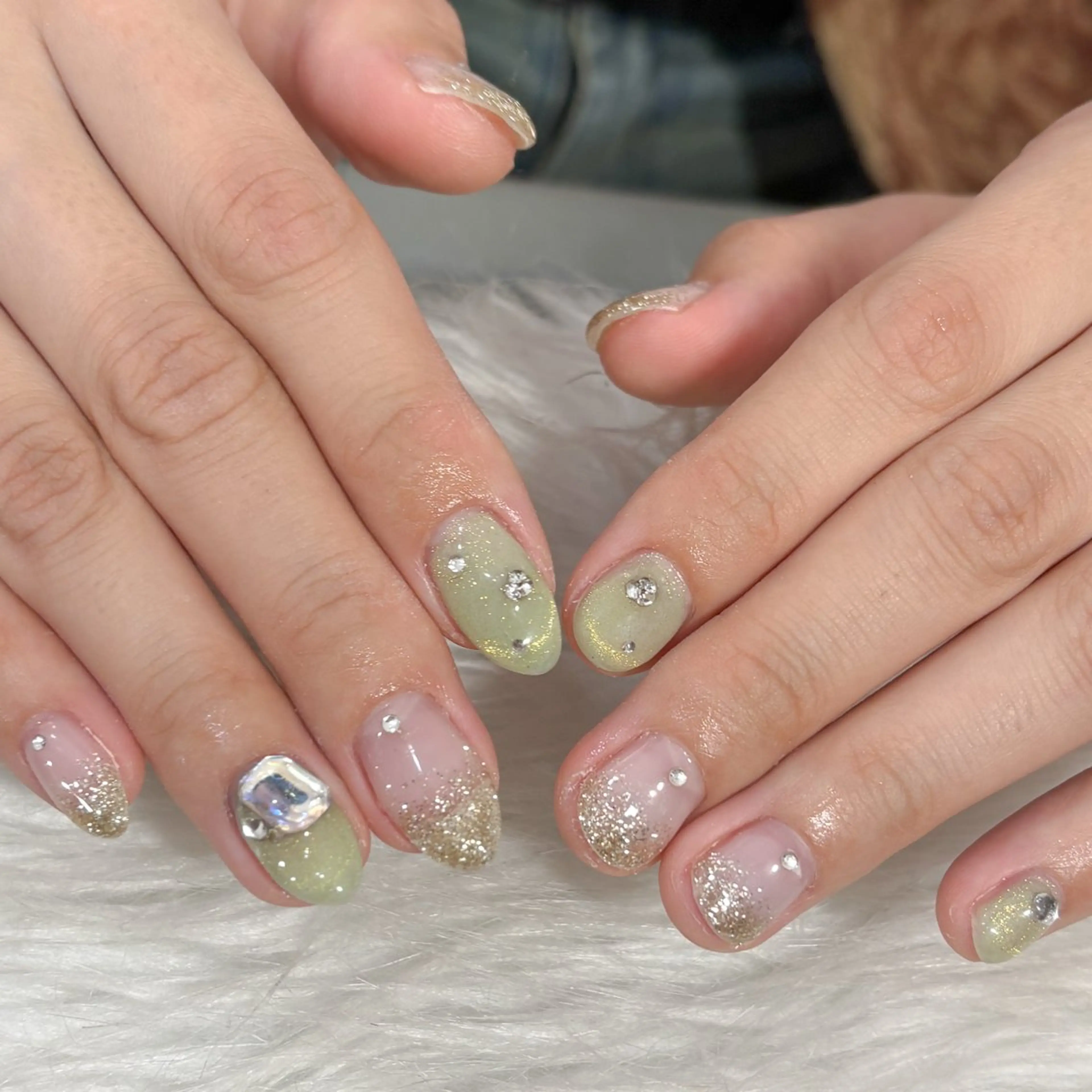 ネイル ハンドネイル LAVISH manaのネイルデザイン