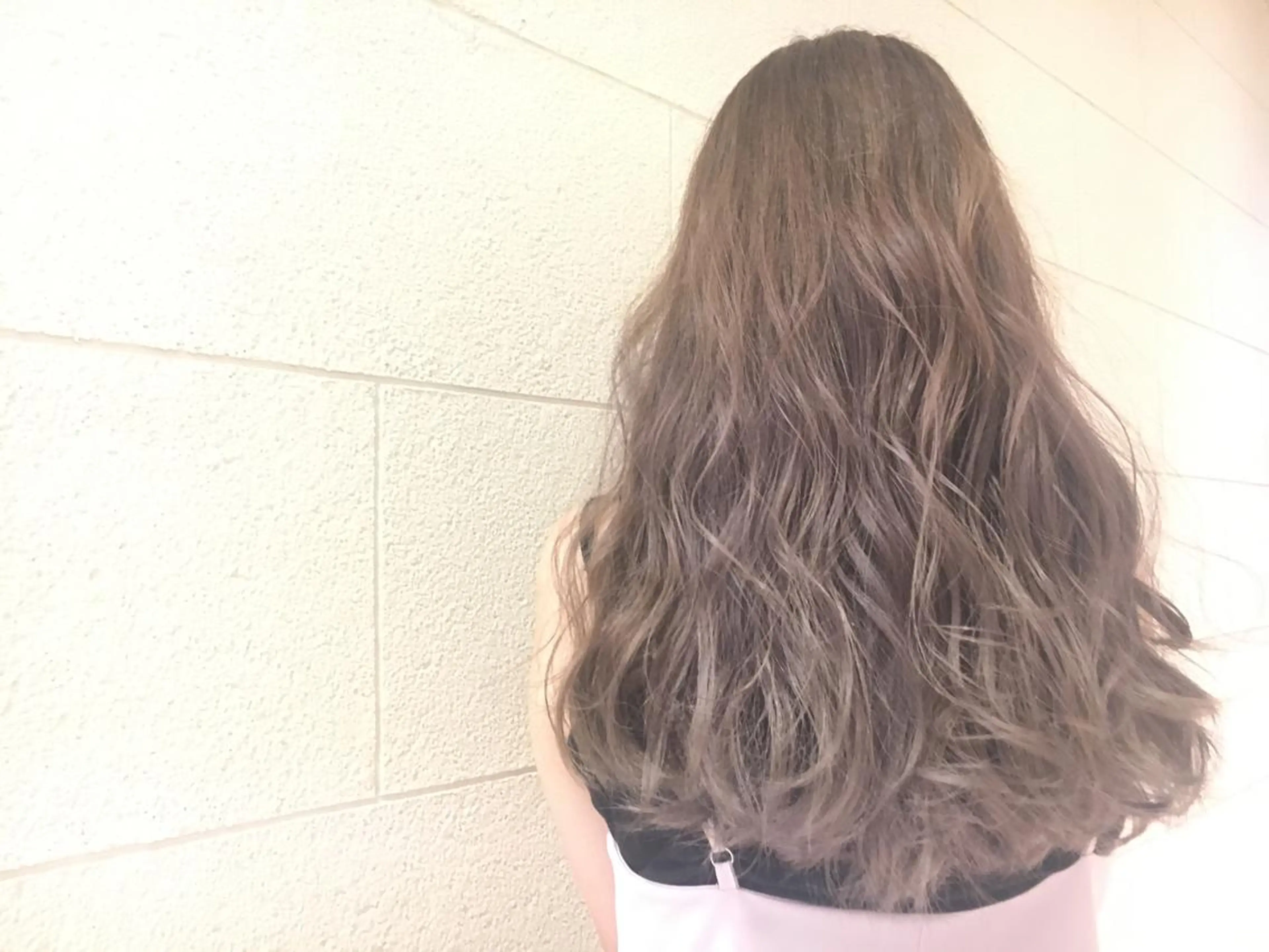 カラー ブリーチ グラデーションカラー ピンクカラー ピンクパープル L.C.E心斎橋WEST所属・野上 綾香のヘアスタイル