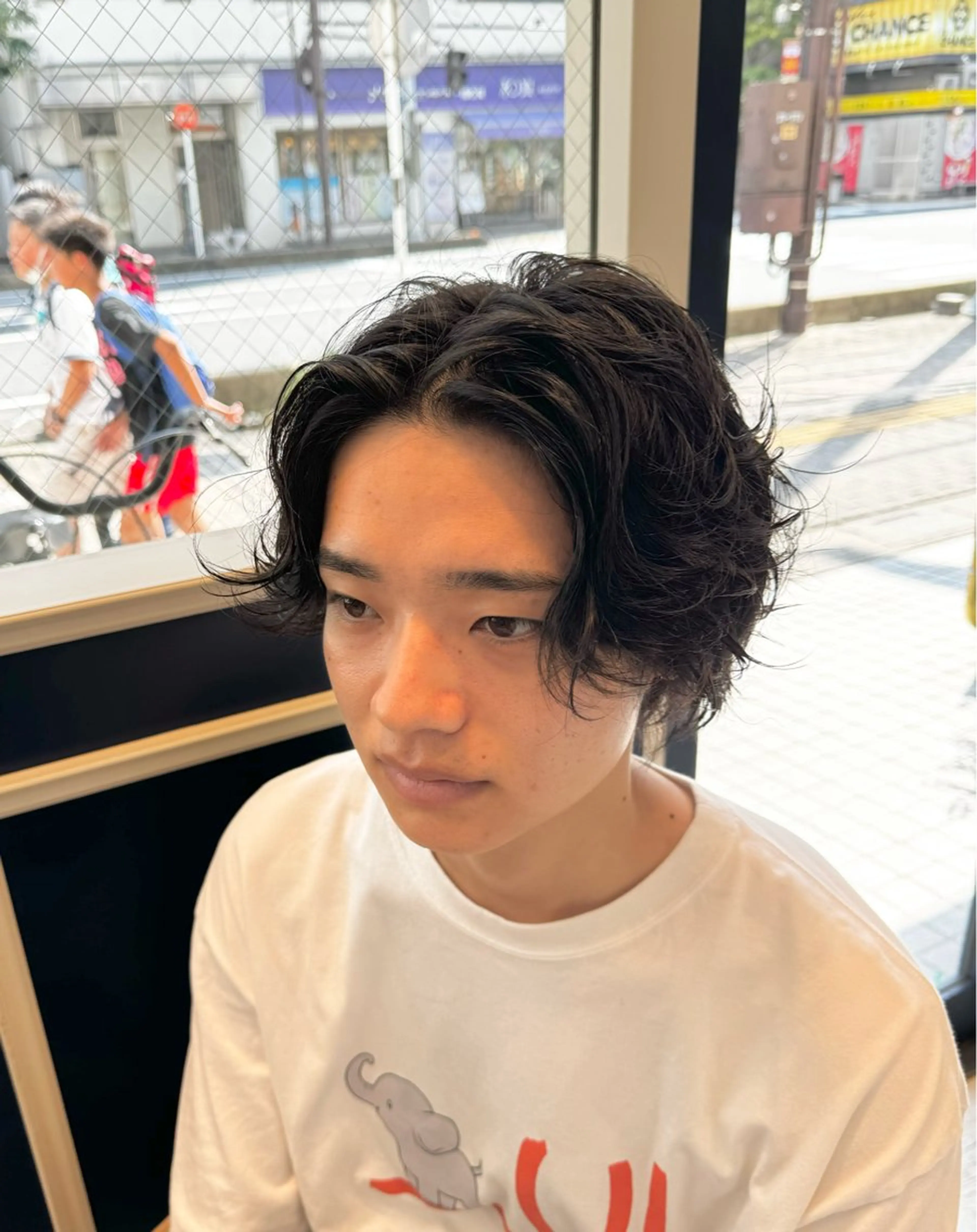 ショート パーマ メンズ メンズパーマ スパイラルパーマ カット パーマ 吉田 新平のヘアスタイル