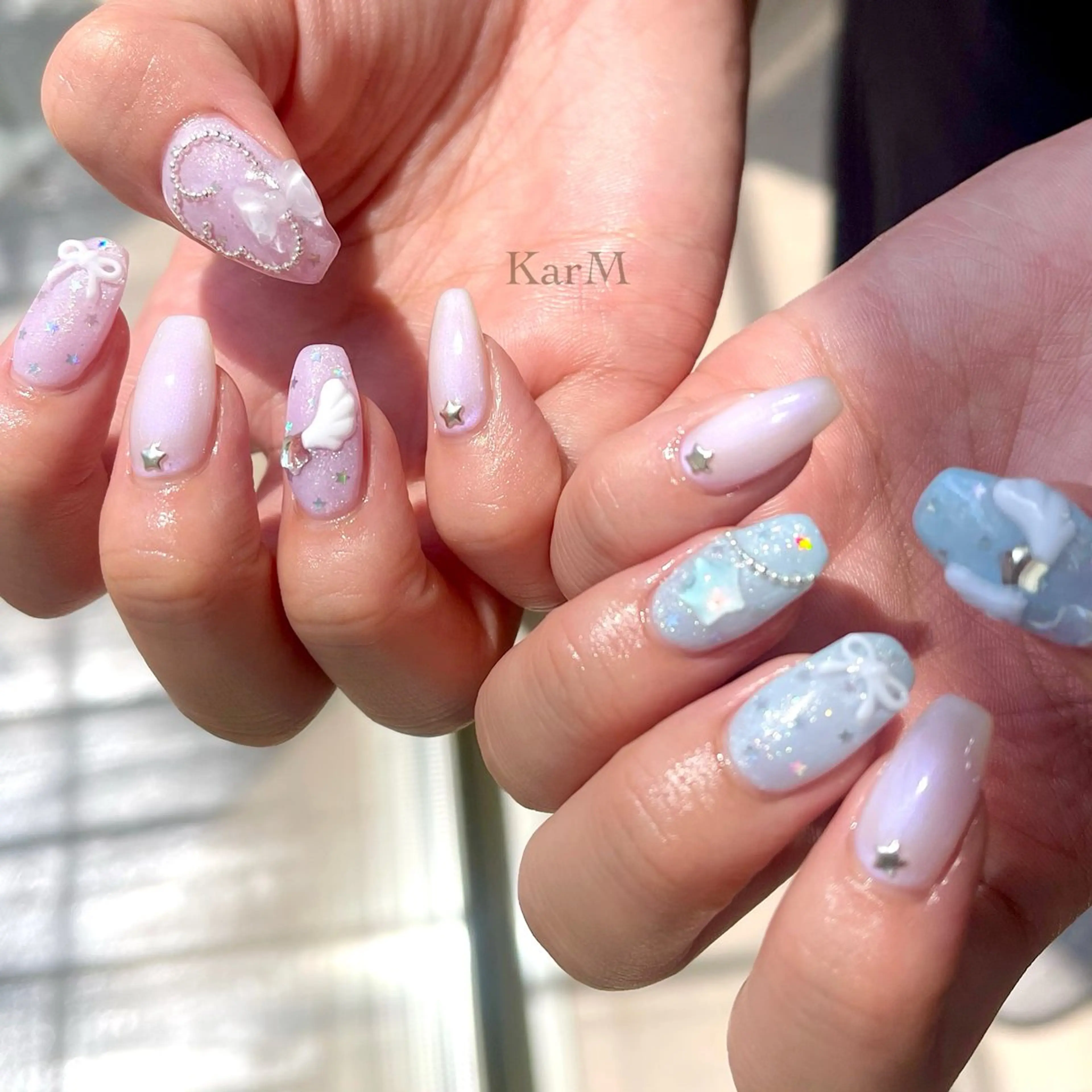 ネイル オーロラネイル ブルー チークネイル フラッシュネイル フレンチネイル ハンドネイル ogino karinのネイルデザイン