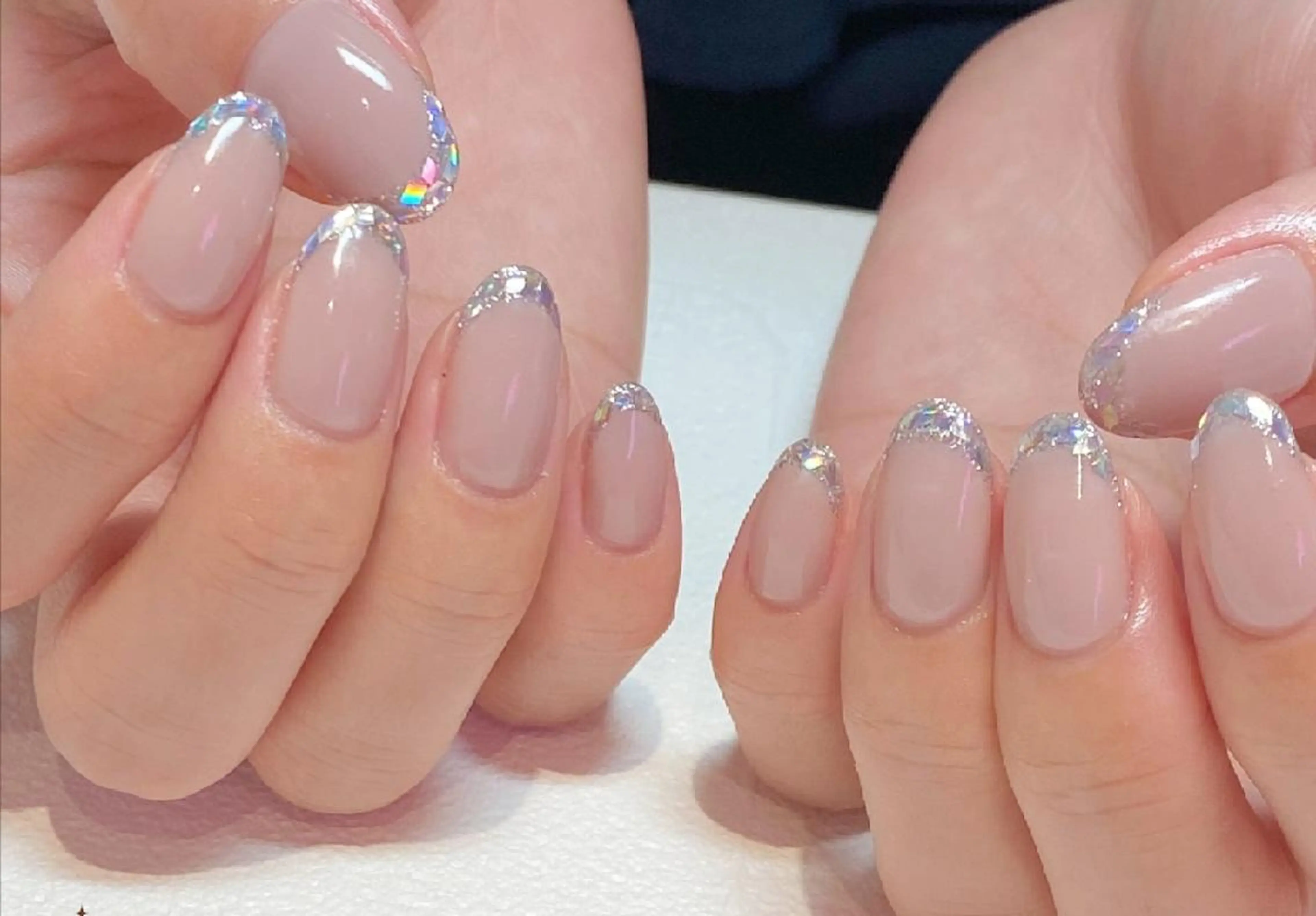 ネイル ミディアム フレンチネイル ガラスフレンチ ネイリストゆか💅 長さだし、深爪矯正のネイルデザイン