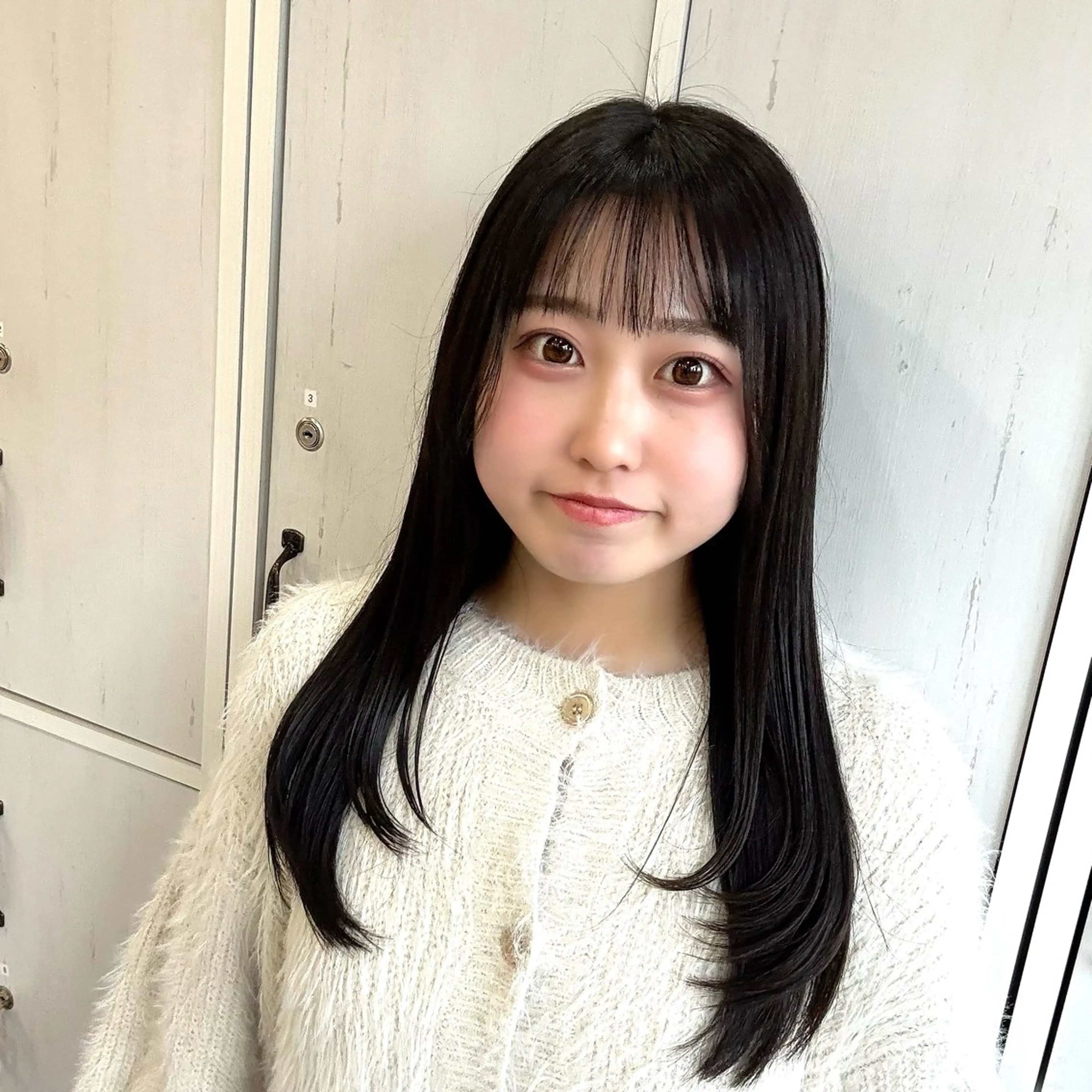 ミディアム 池田 優那のヘアスタイル