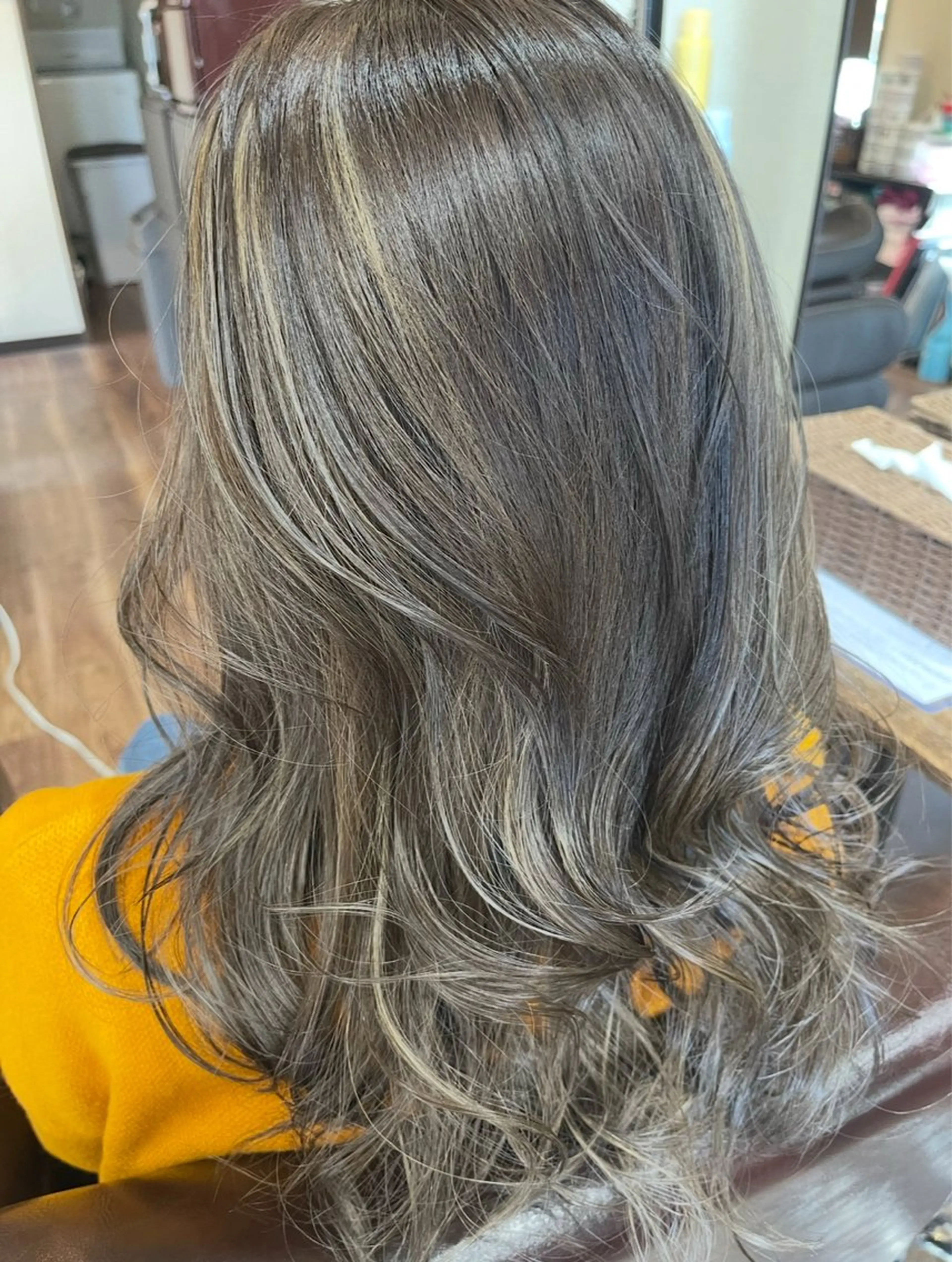 カラー Hair Magic TreAsure所属・Yu kaのヘアスタイル