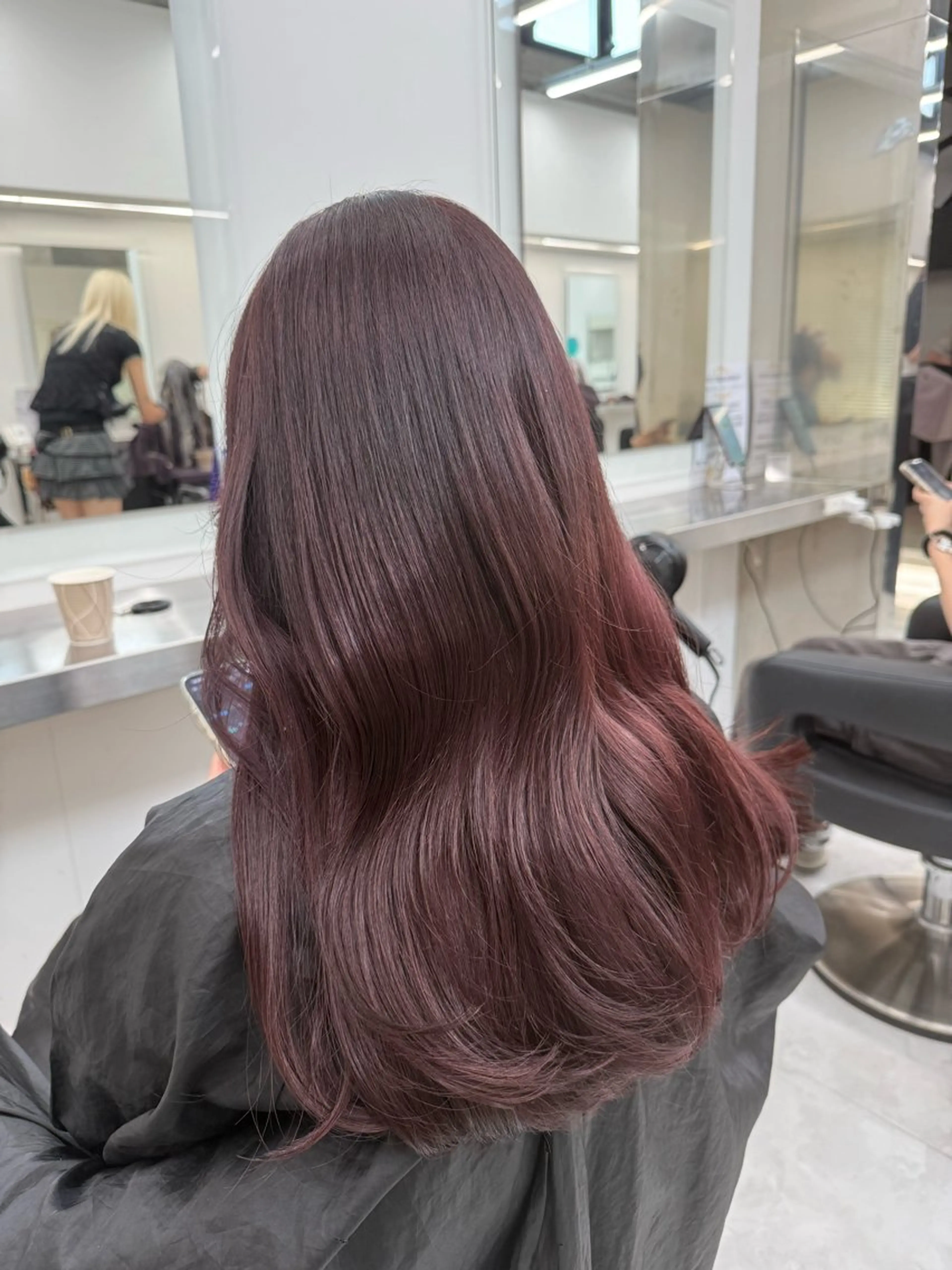 ロング カラー ヘアアレンジ ケアカラー ロング ヘアカラー 🩶学生指名No.1 レッド・ボルドー🩶のヘアスタイル