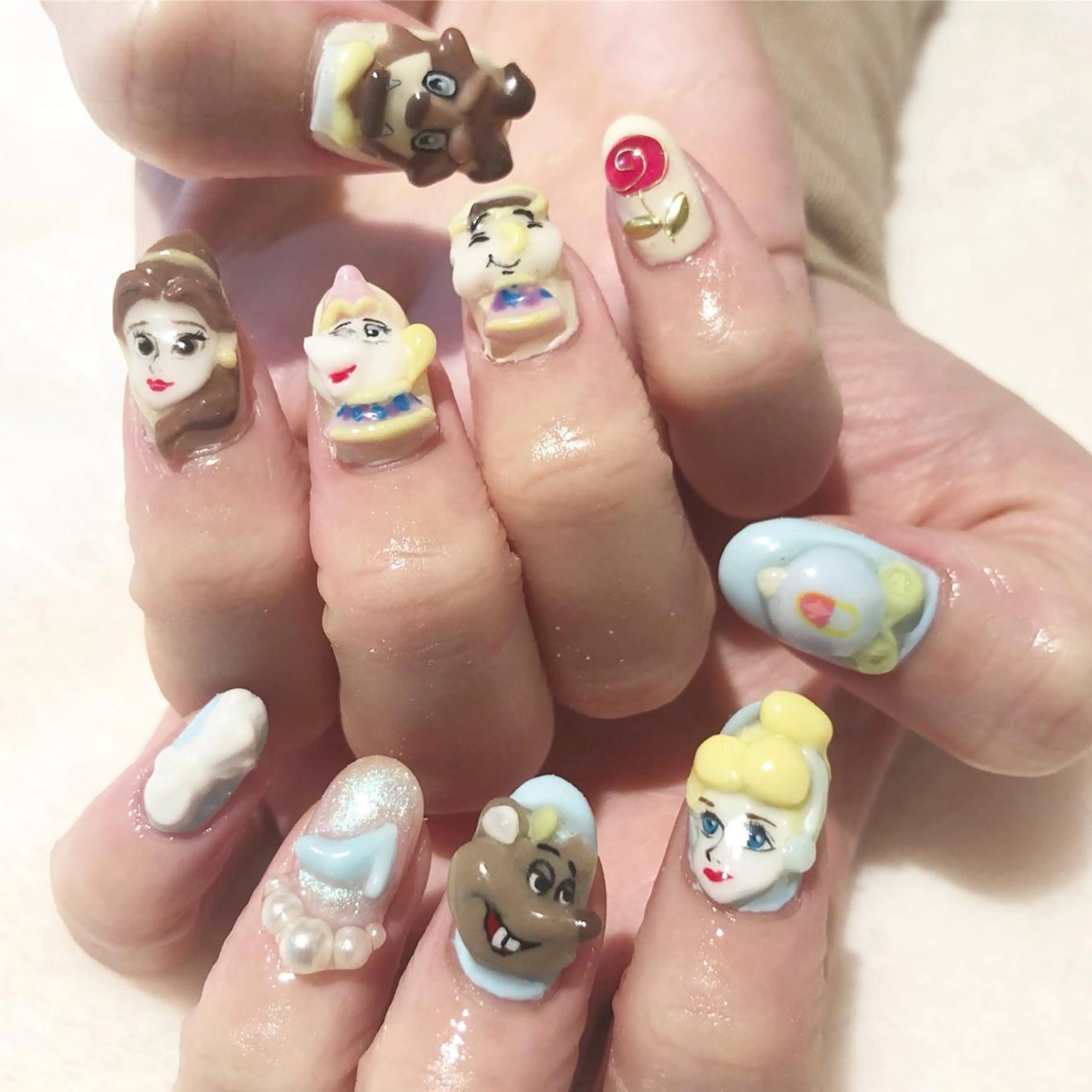 ネイル ドライヘッドスパ 名古屋駅徒歩5分のエステ・リラクイメージ