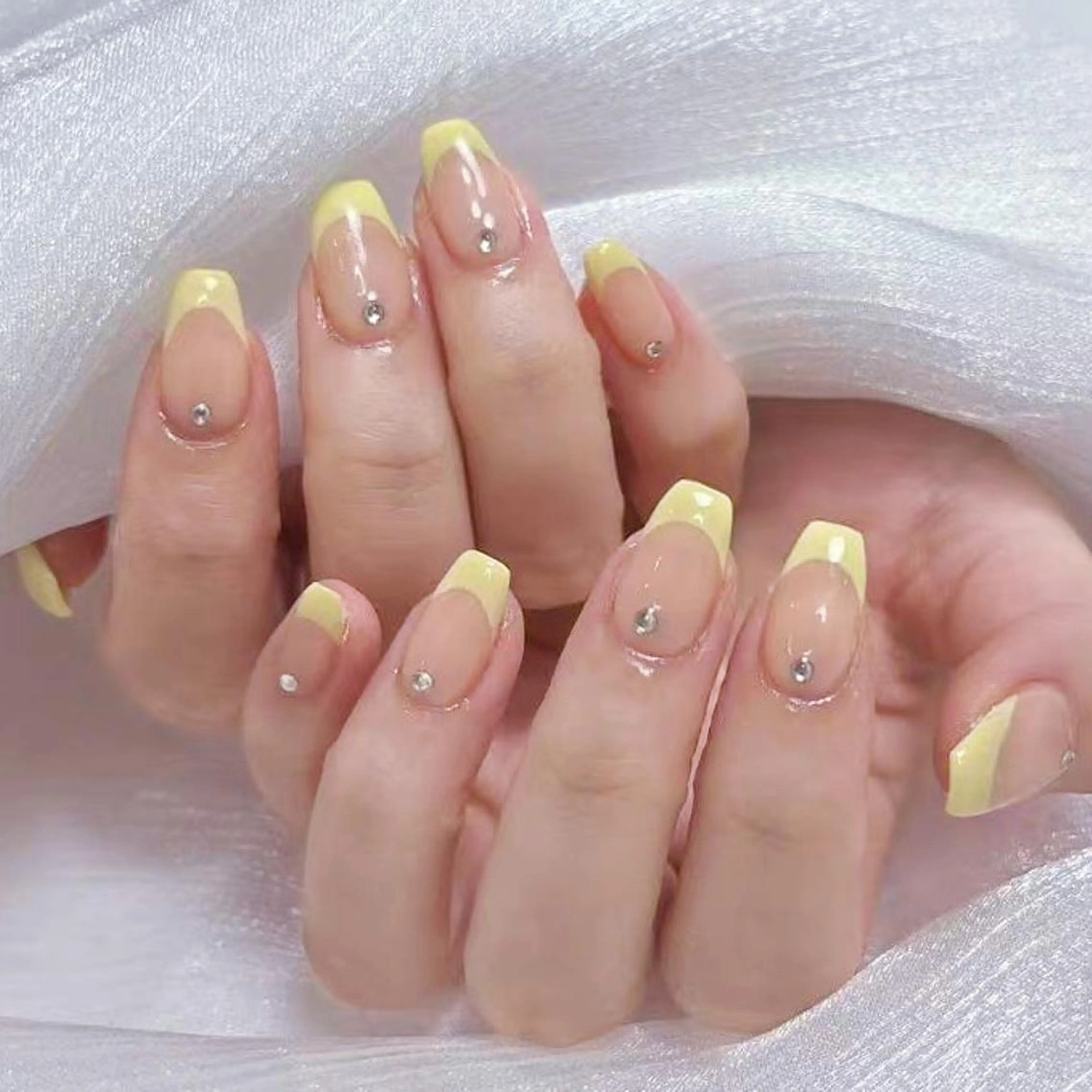ネイル アートネイル オーロラネイル フラッシュネイル ガーリー キラキラネイル ハンドネイル DIAMOND NailStudioのネイルデザイン
