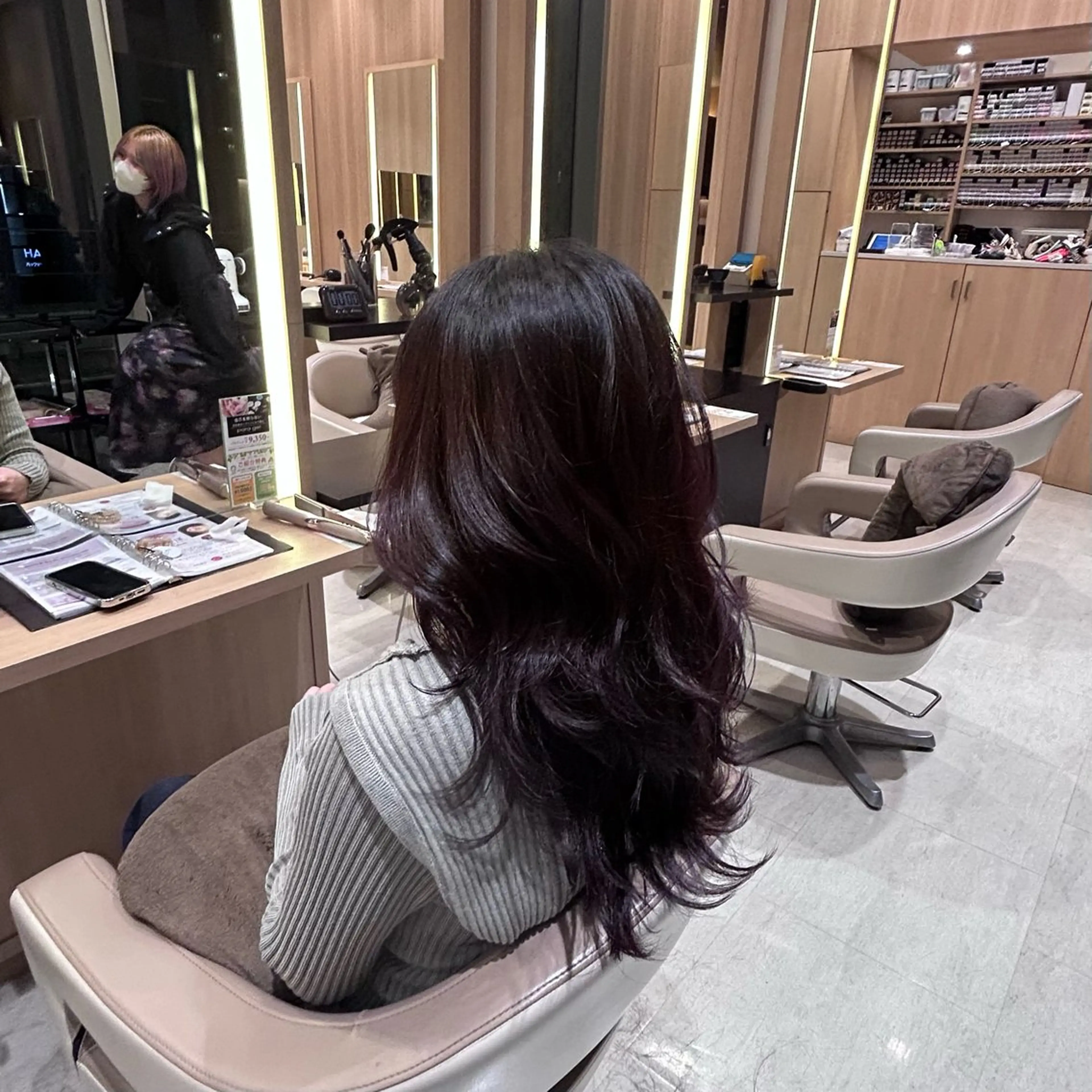 ロング ハッシュカット レイヤーカット UNIXマークイズみなとみらい店所属・安田 ななみのヘアスタイル