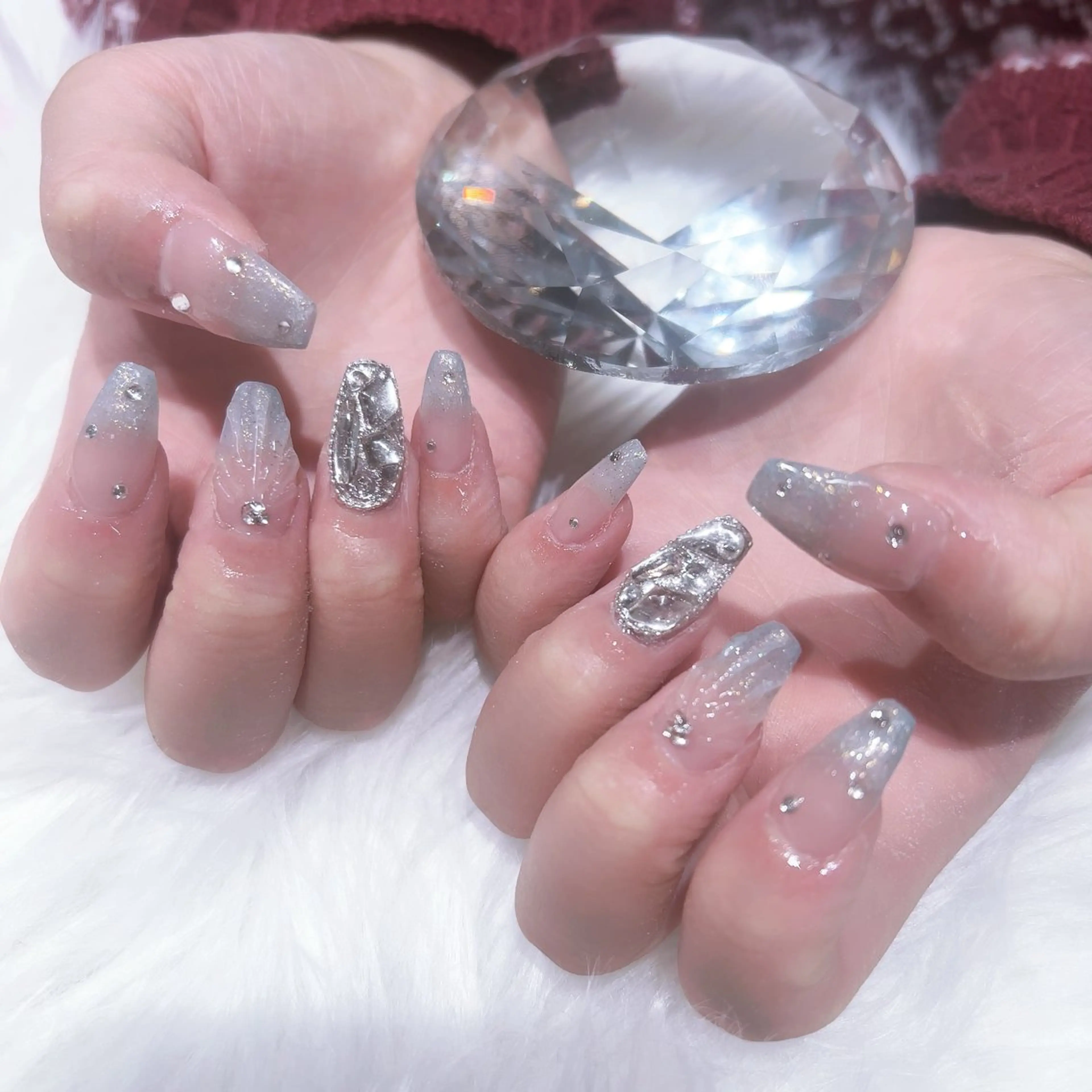 ネイル Rola所属・⟡˖· まゆり꙳⟡のネイルデザイン