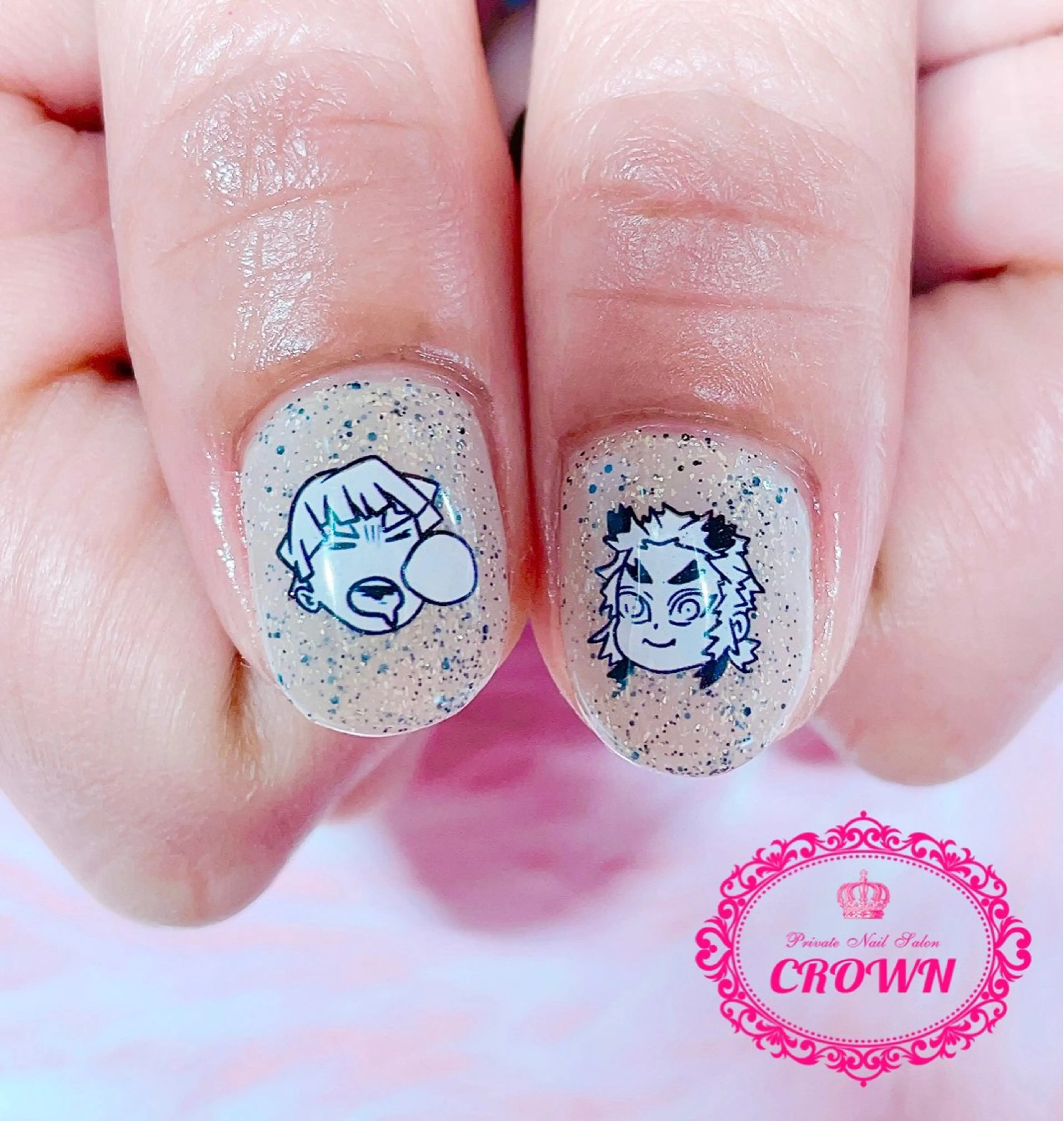 ネイル CROWN プライベートサロンのネイルデザイン