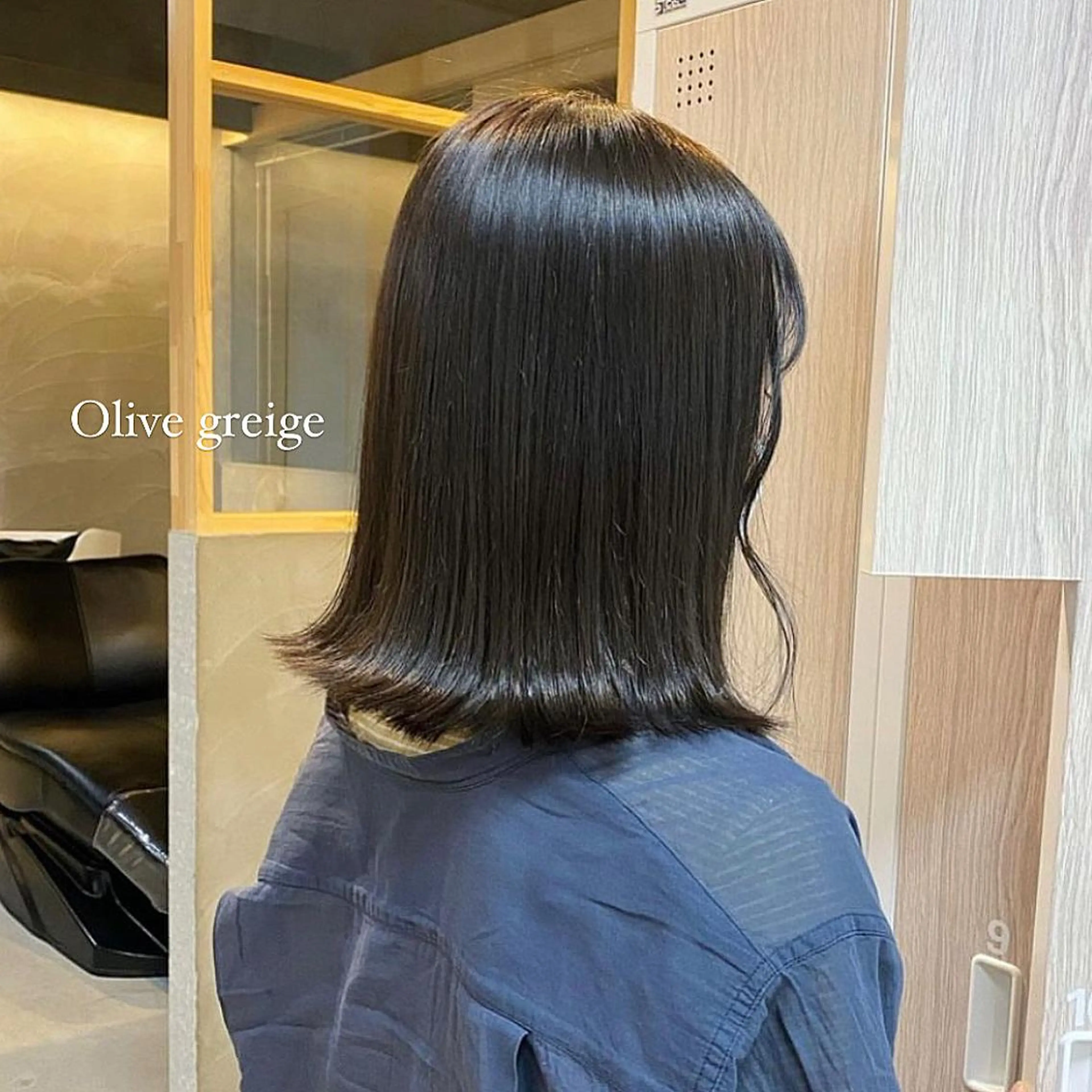 ミディアム 茜璃/ブリーチカラー /レイヤーカットのヘアスタイル