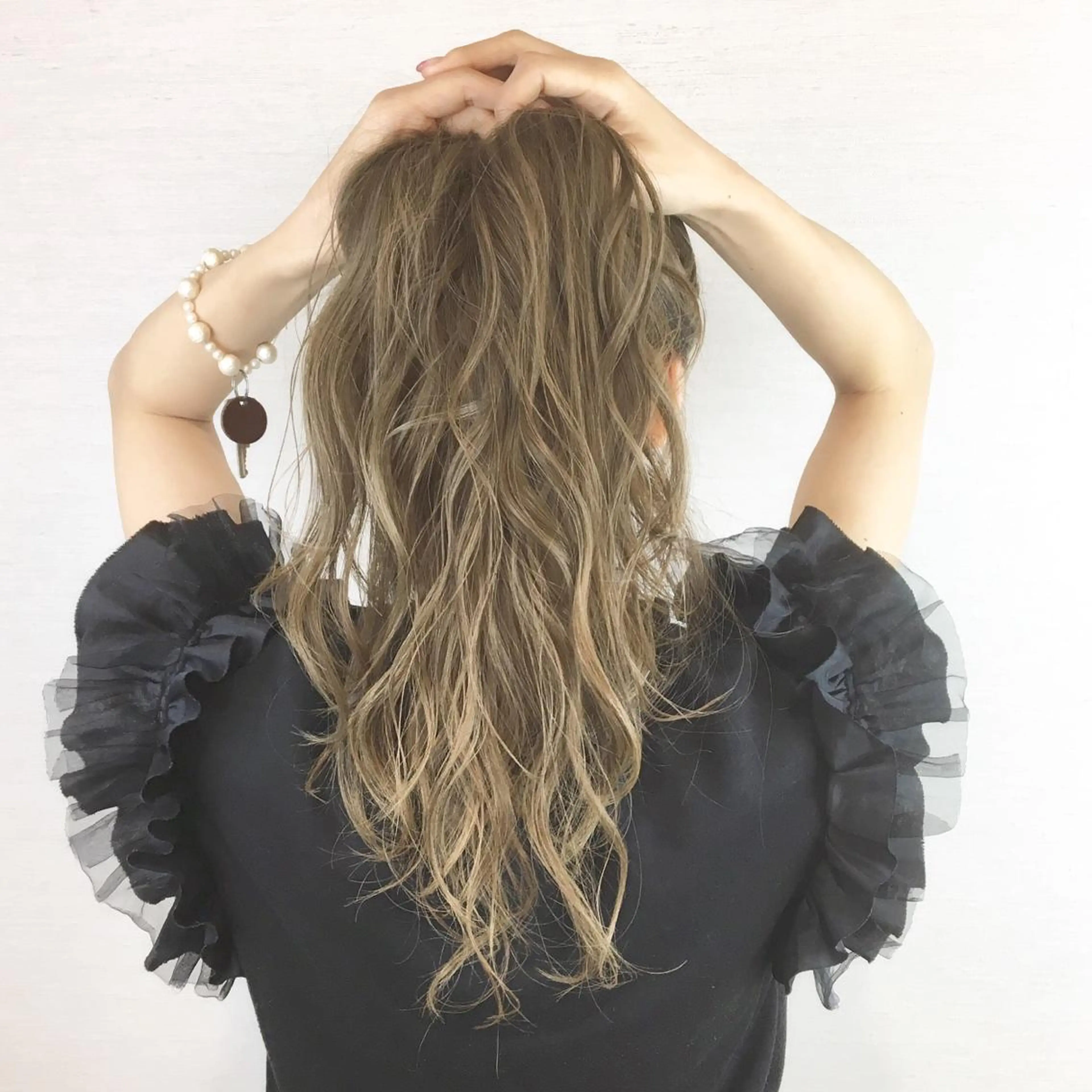 ロング ブリーチなしダブル/ レイヤーカット 小棹のヘアスタイル