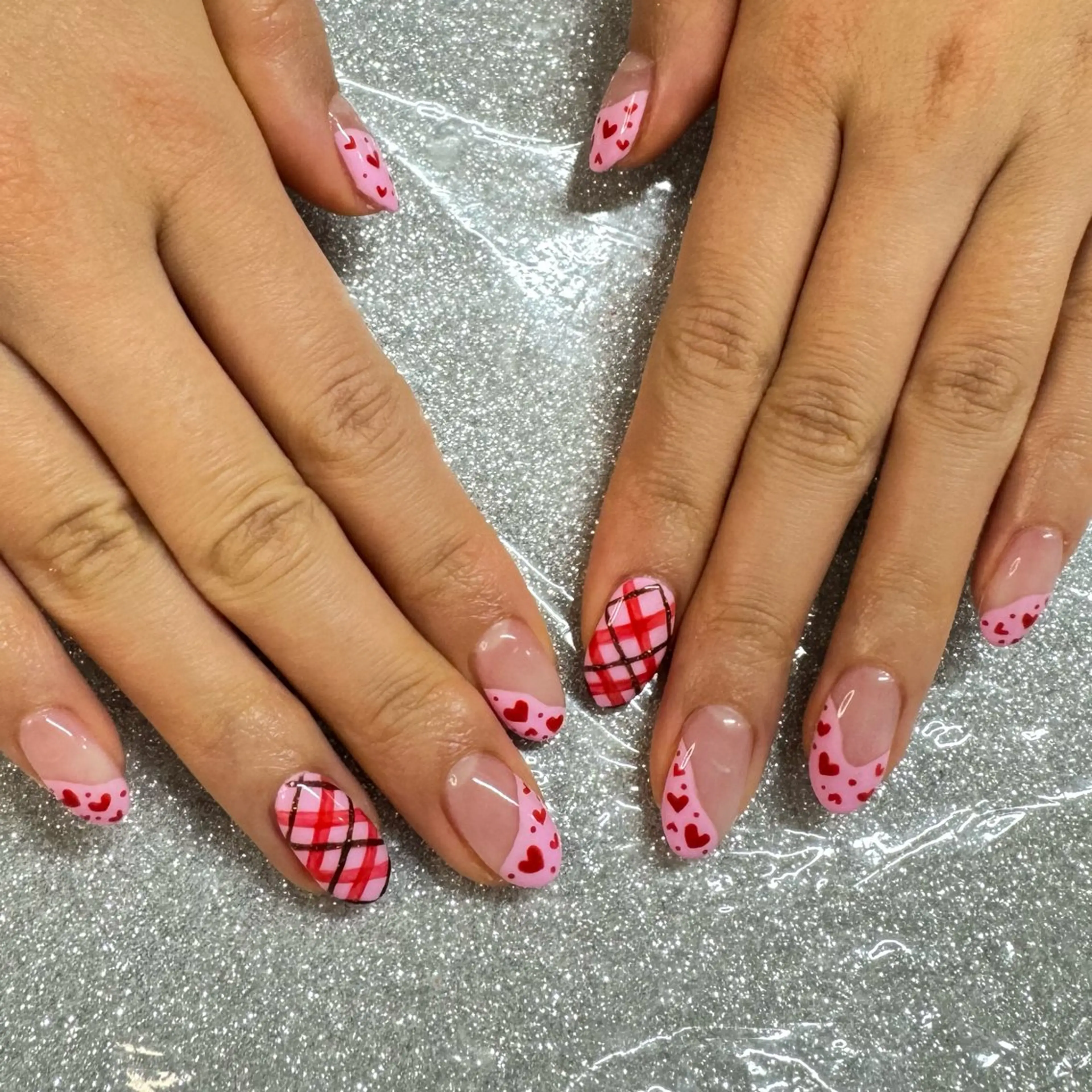 ネイル ハンドネイル VIERU 🌈🎀💖のネイルデザイン