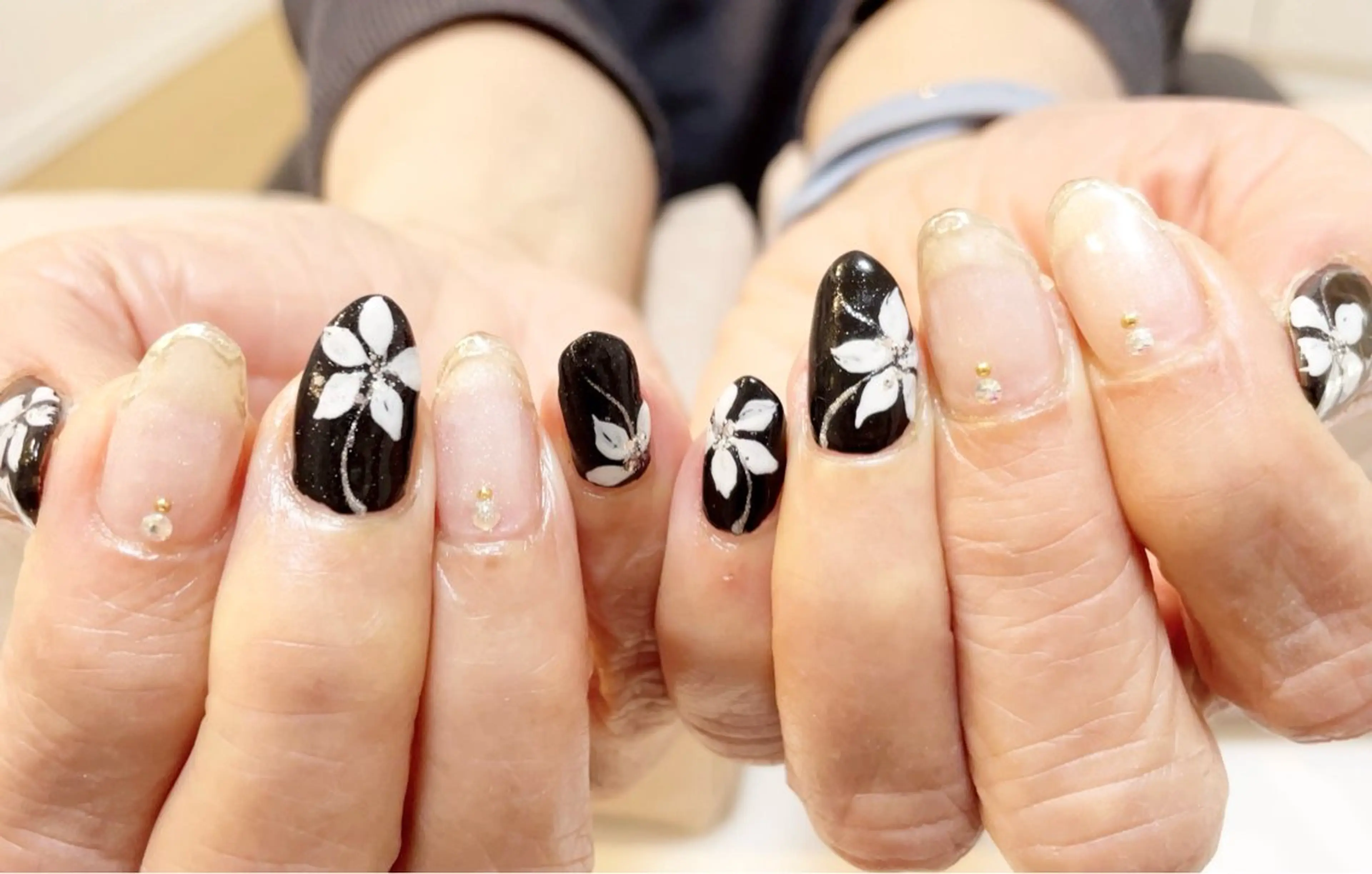 ネイル manis .のネイルデザイン