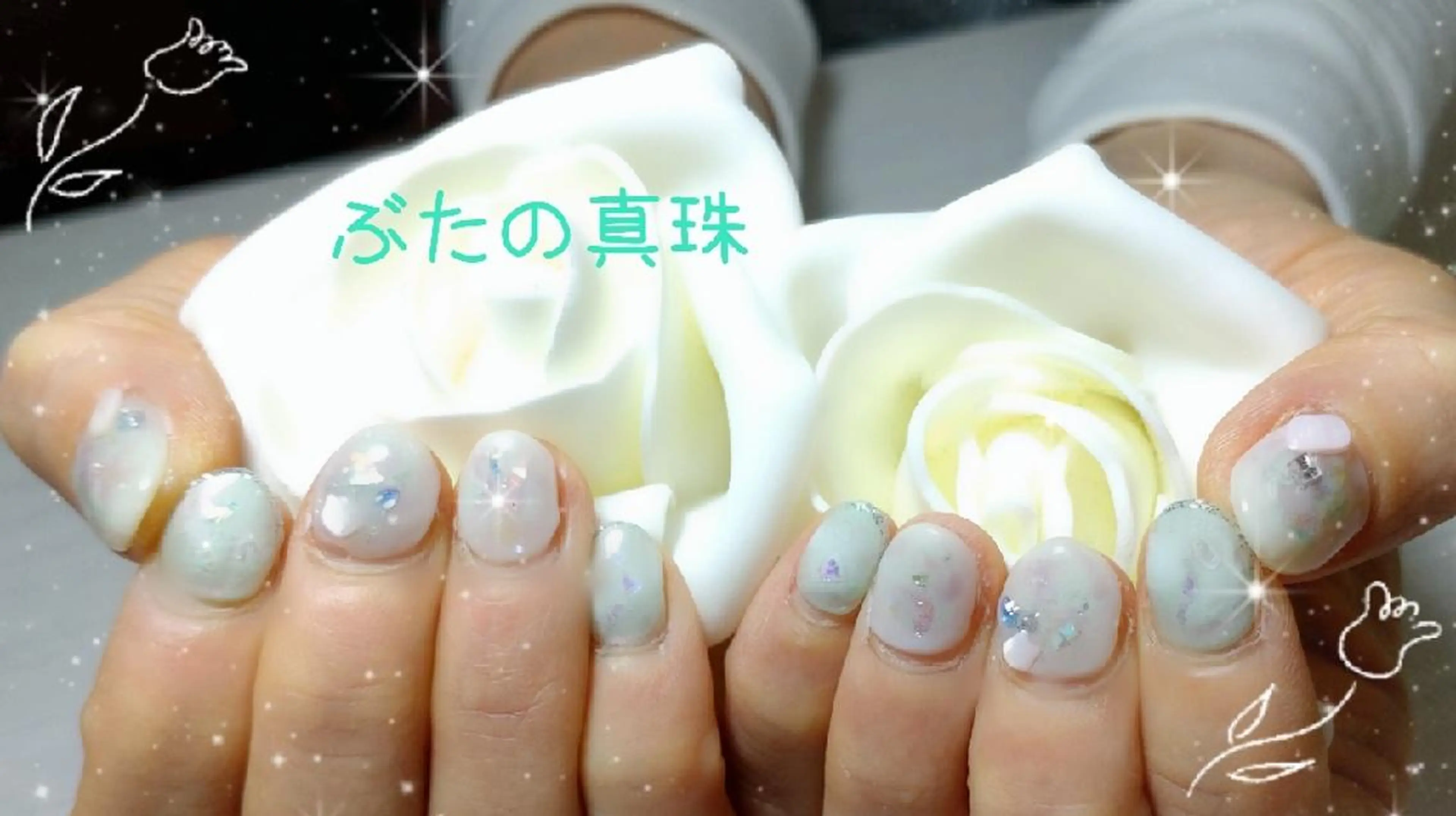 ネイル グリーン ニュアンスネイル ホワイト ハンドネイル 林 珠里のネイルデザイン