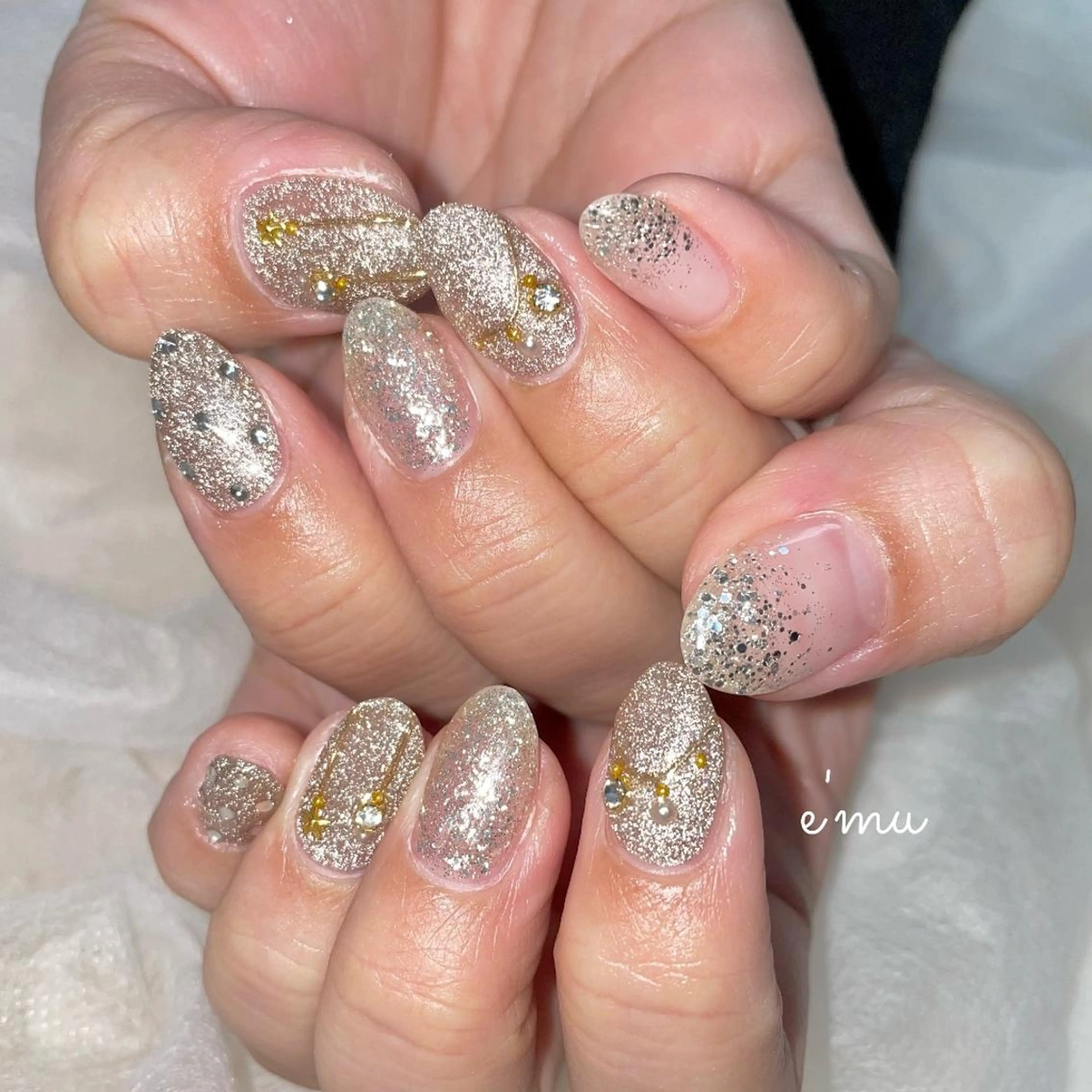 ネイル フラッシュネイル キラキラネイル nail salon e'mu💐のネイルデザイン