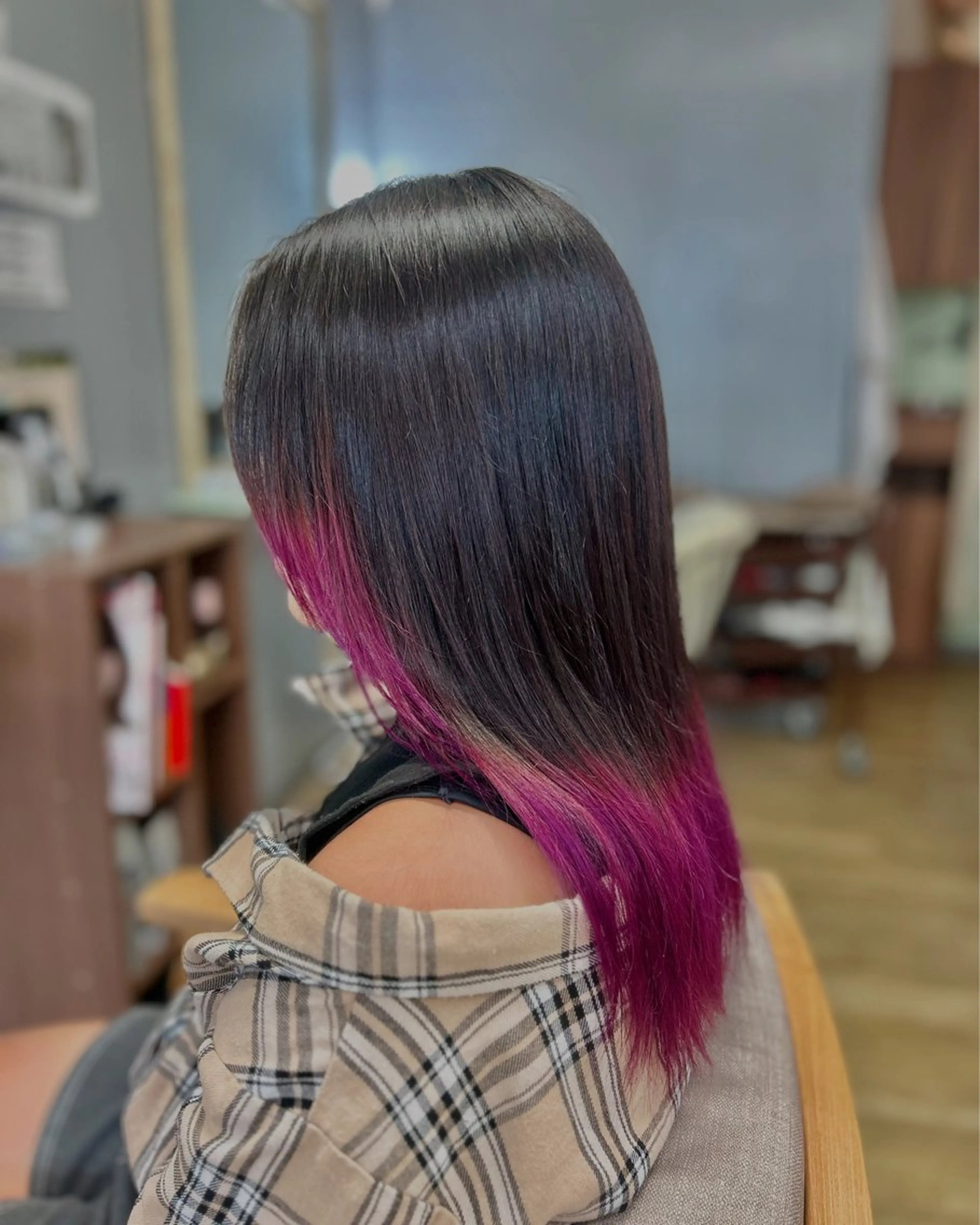 セミロング BeautySalon Versa所属・Ai Tomoyoseのヘアスタイル