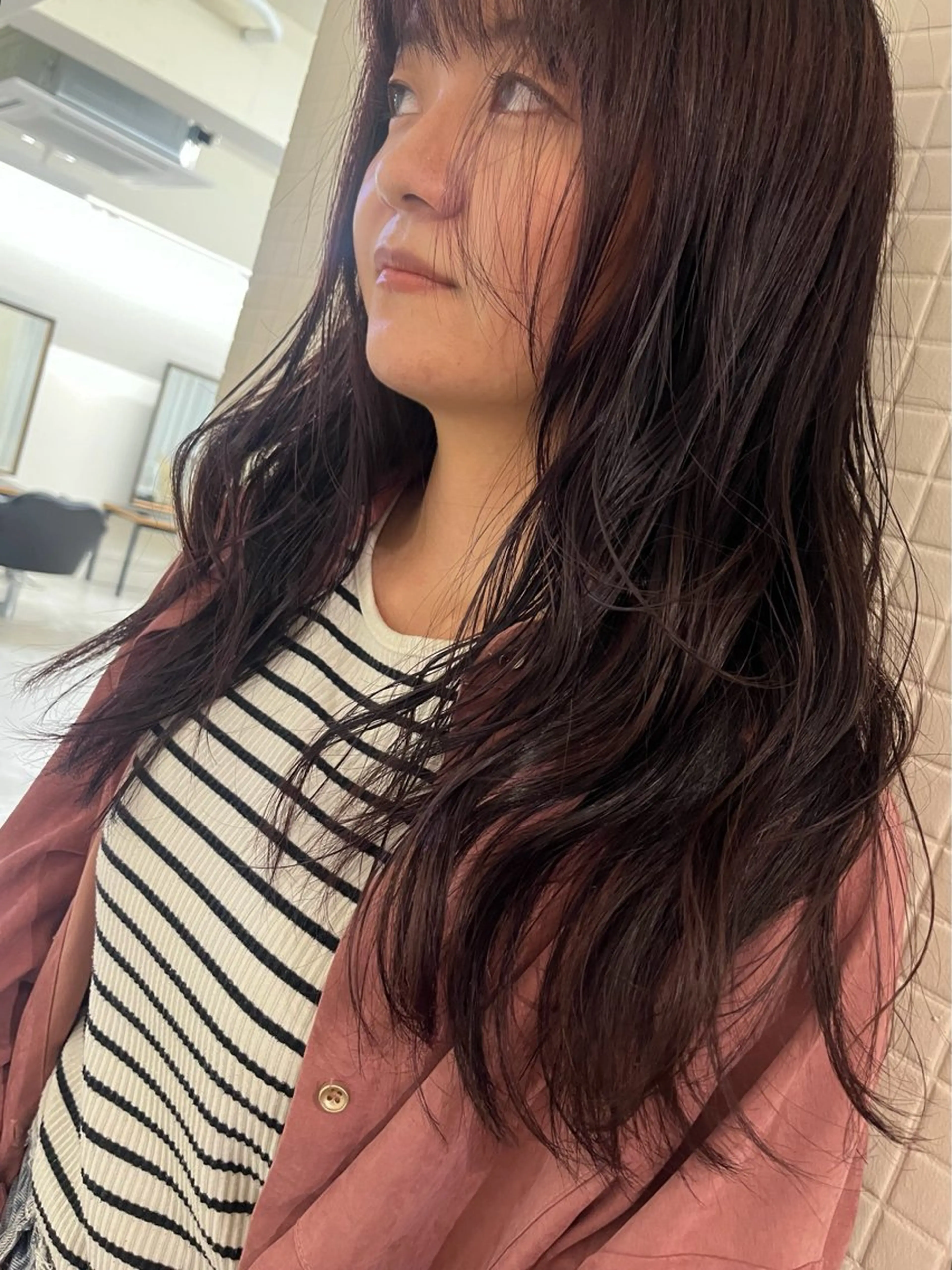 ロング ヘアカラー 加藤 瑠彩のヘアスタイル