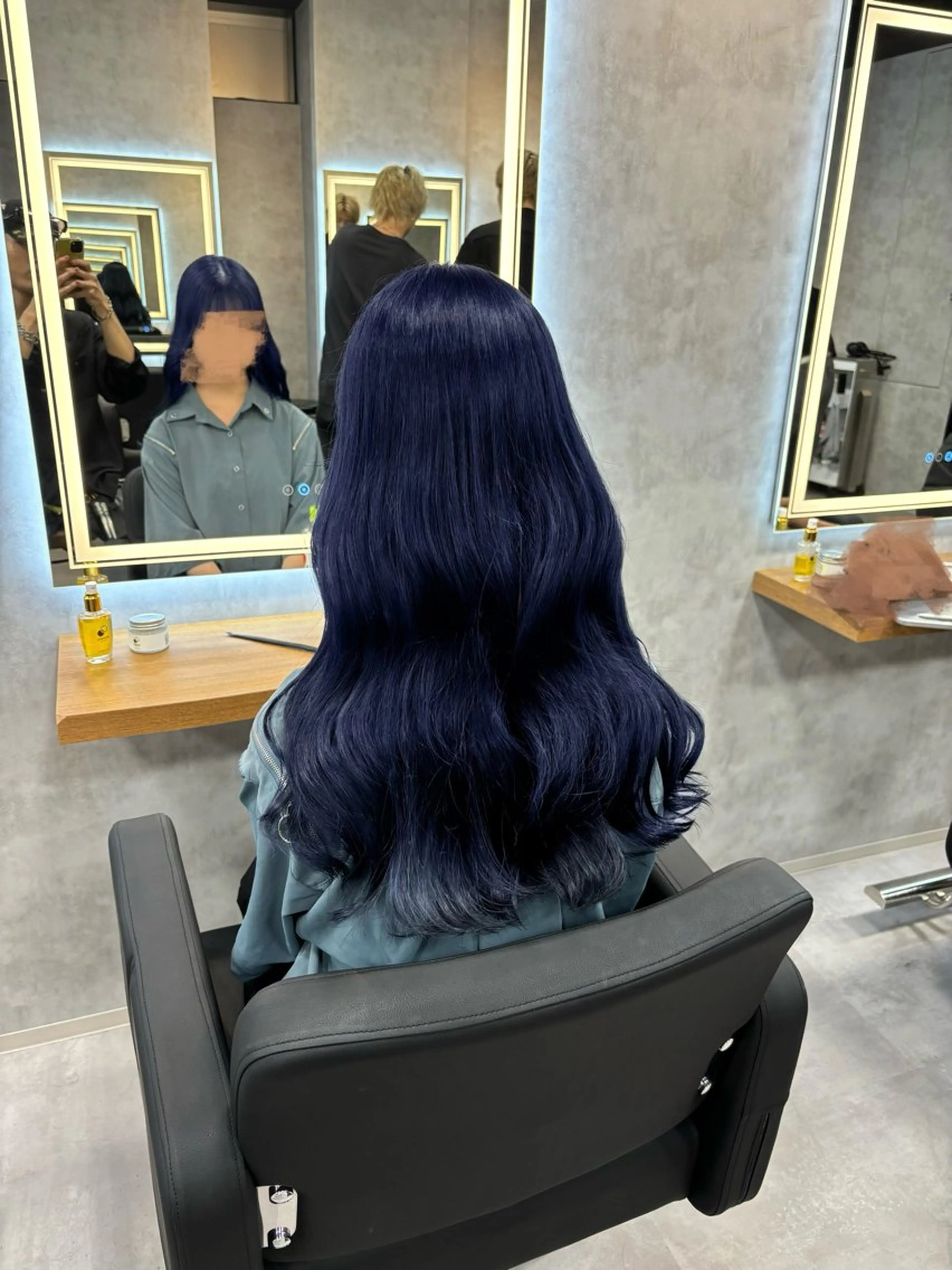 ロング カラー パーマ ヘアアレンジ 透明感ブリーチカラー 🌈TOMOHIROのヘアスタイル