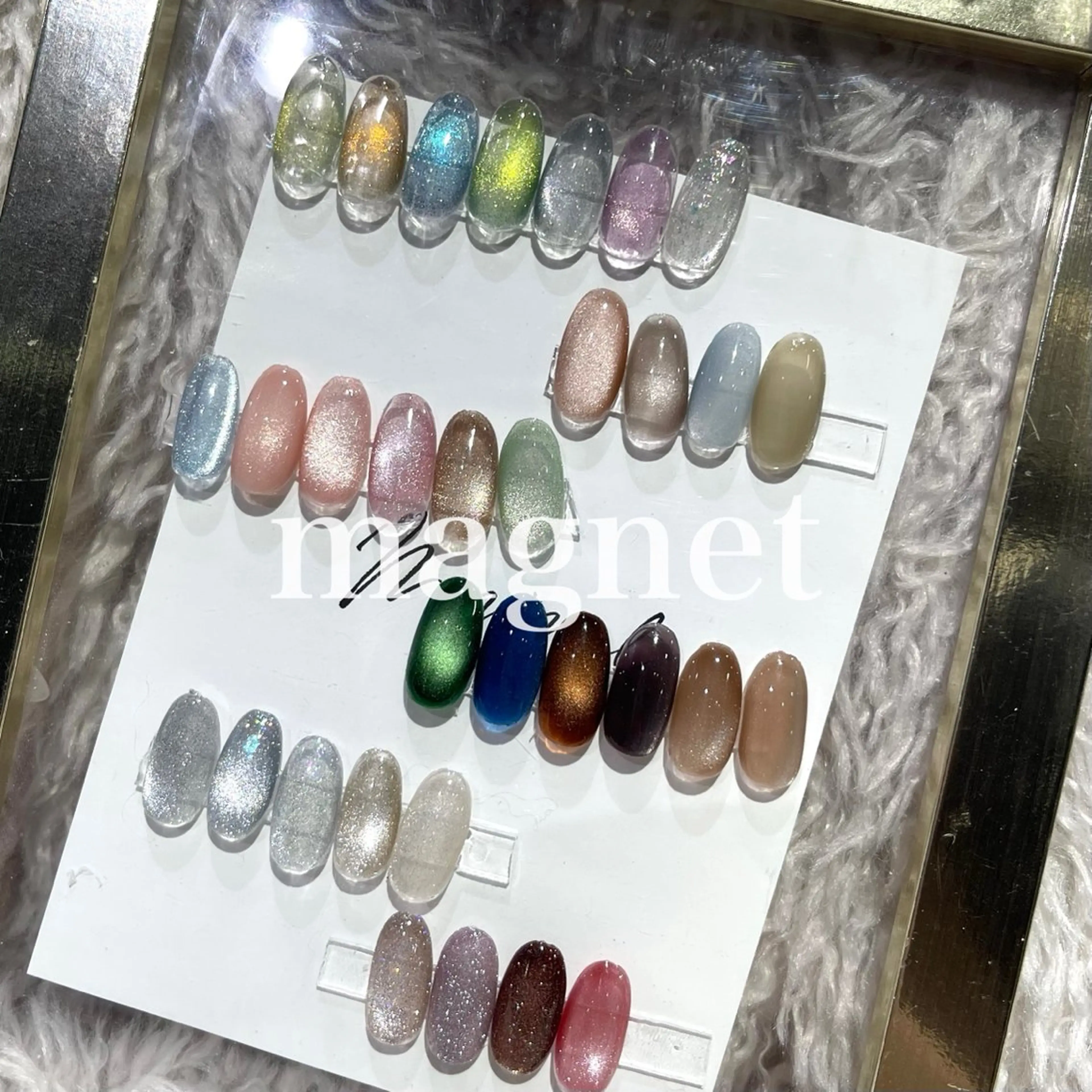 12月特別価格✨マグネット🧲orミラー🪞ネイル（オフ有り）の写真