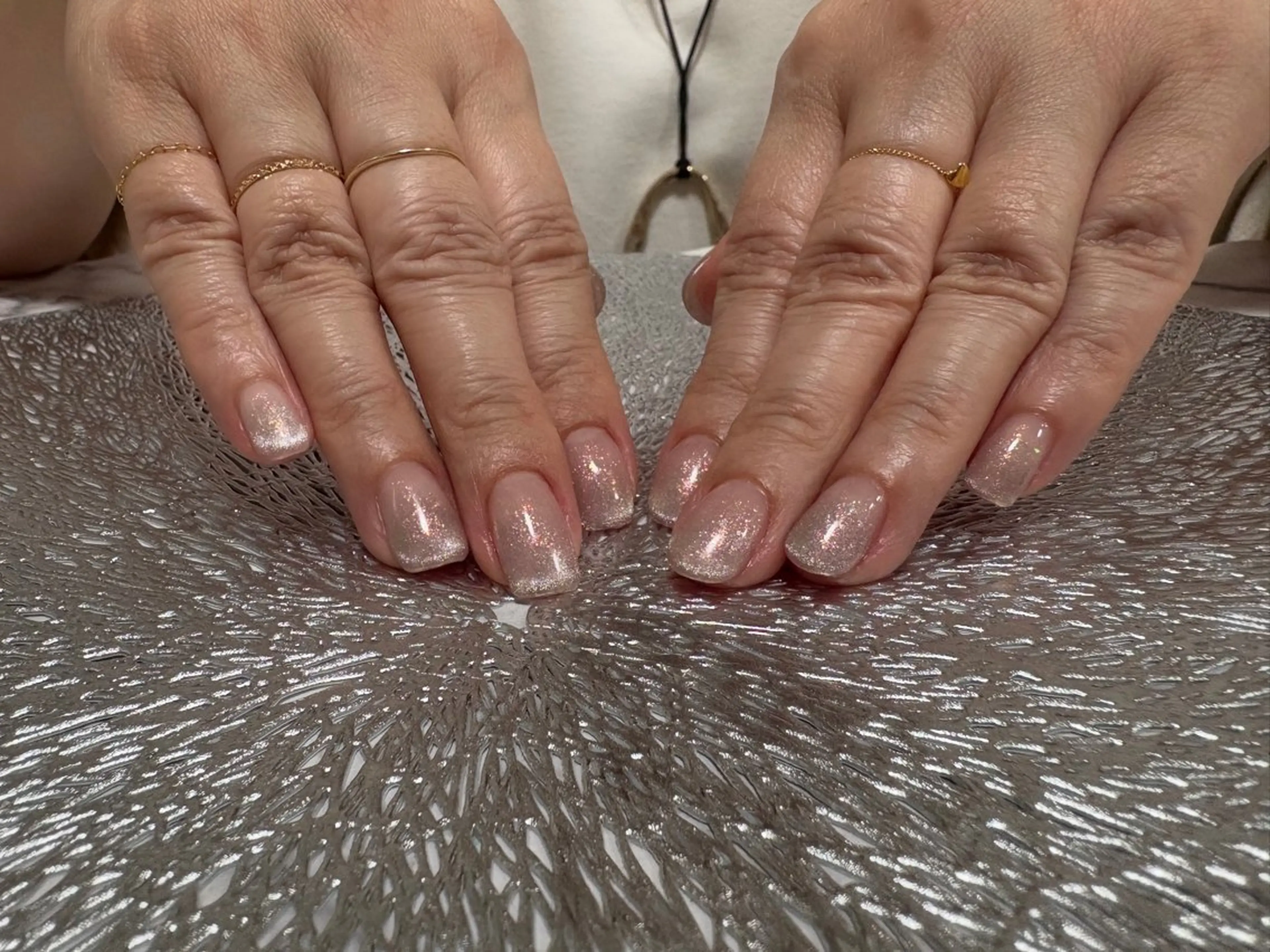 ネイル アートネイル フレンチネイル ラメ(グリッター) マグネットネイル マグネットフレンチ ハンドネイル ハンドケア ♡Bivi♡自爪に 優しいネイルサロンのネイルデザイン