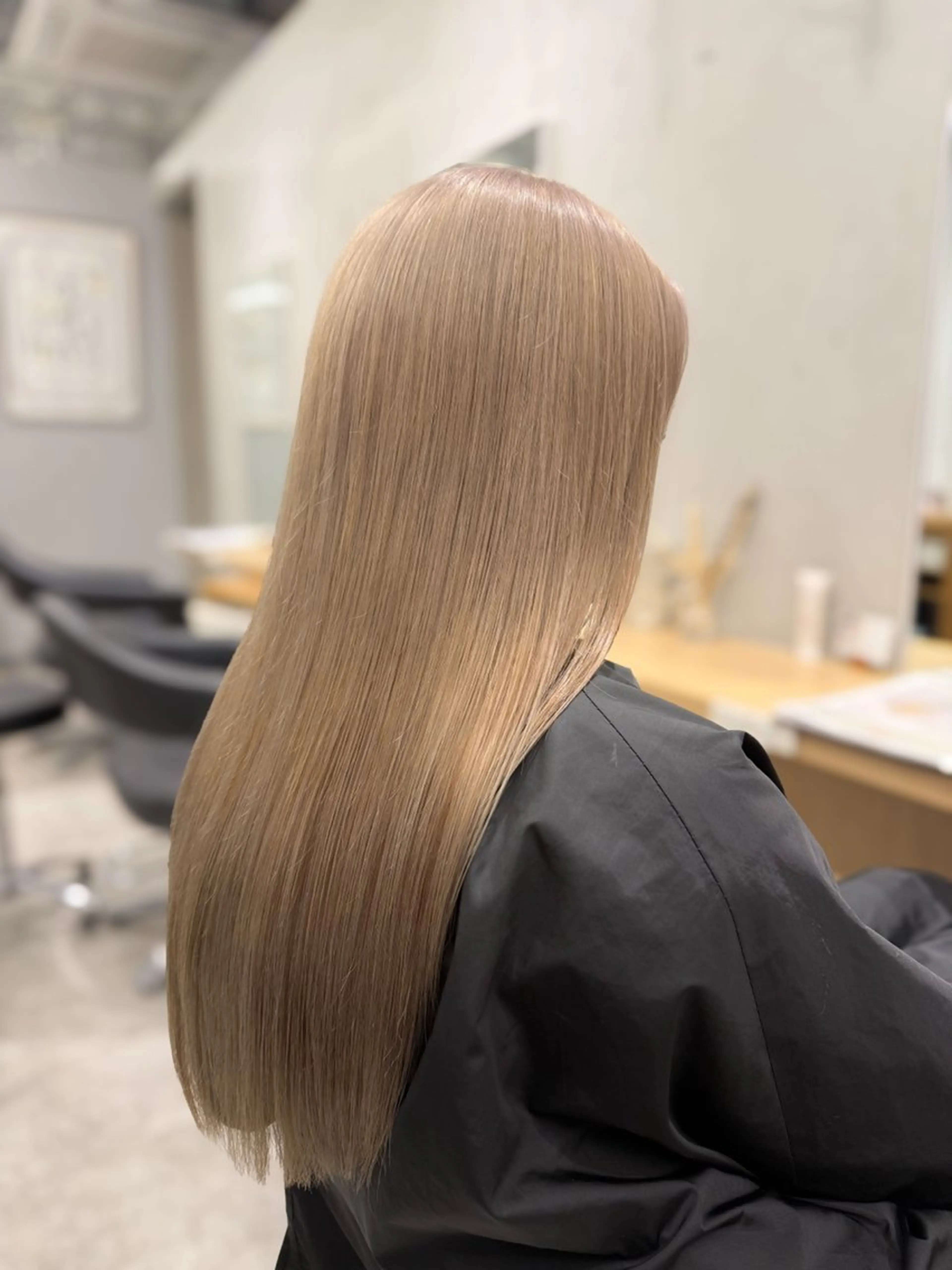 ロング カラー ハイトーンカラー ヘアカラー 透明感🫧/ブリーチ /永田　汰伊智のヘアスタイル