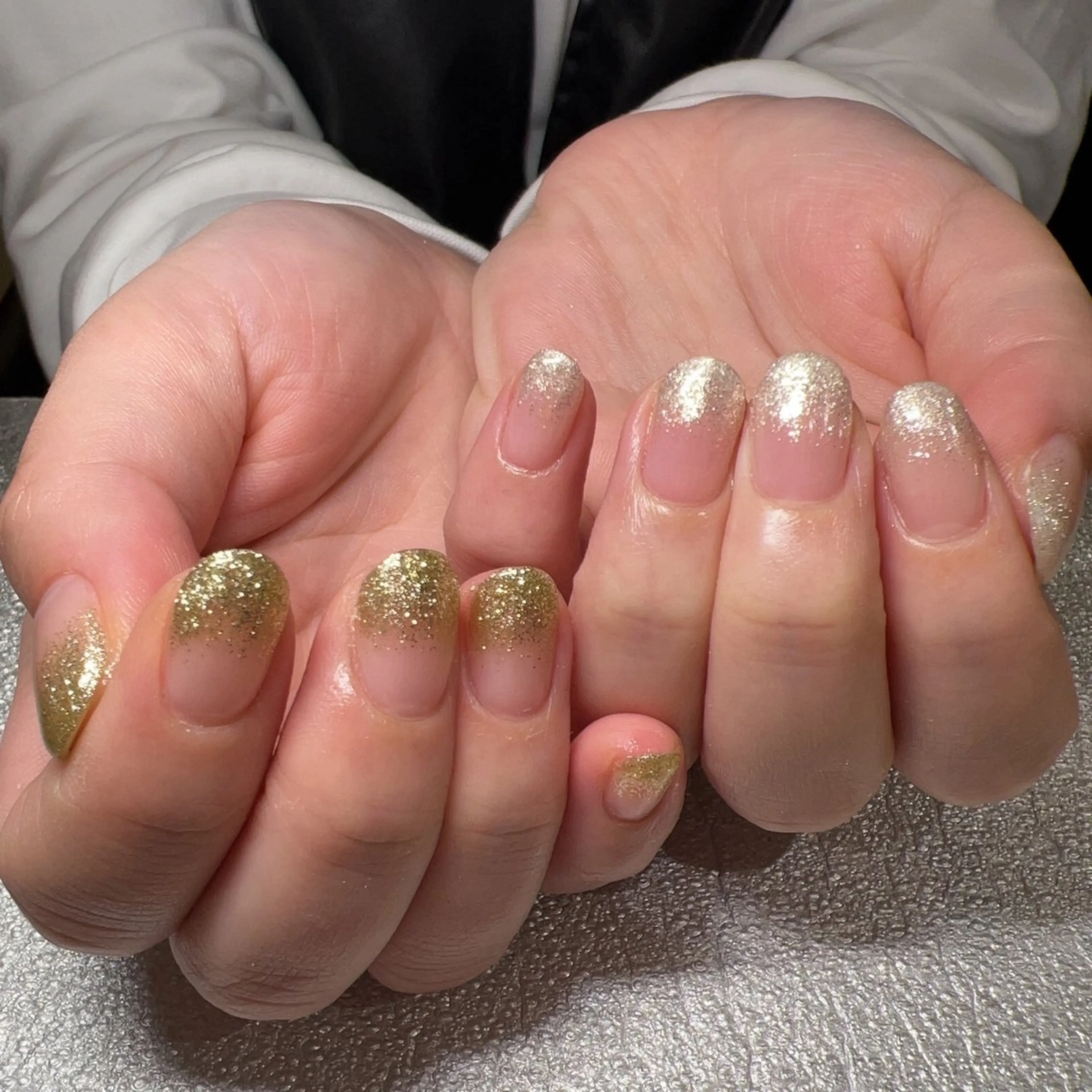 ネイル ラメ(グリッター) ラメグラデーション Total Beauty Salon CURE 津田沼店所属・イエティ .のネイルデザイン