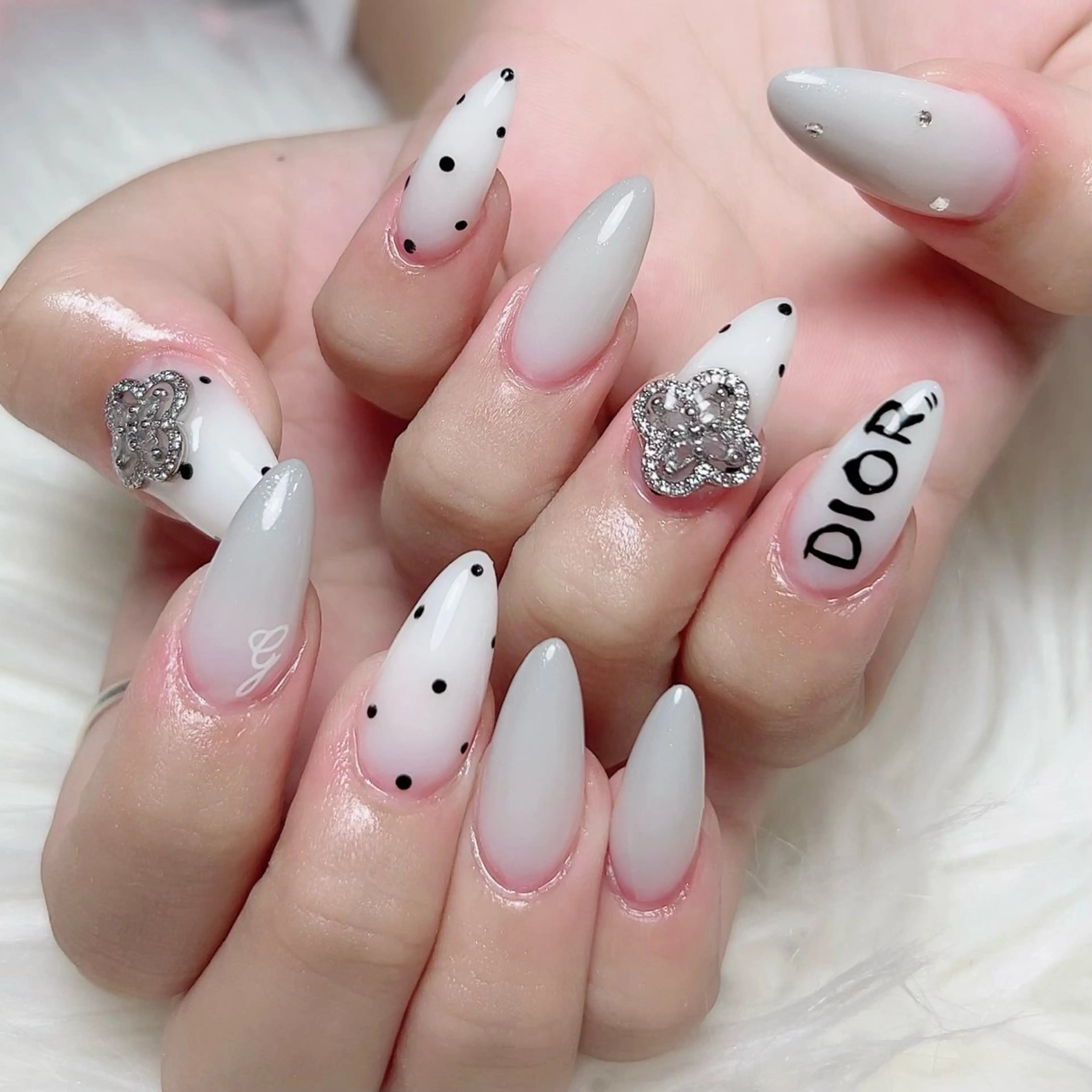 ネイル ハンドネイル Private Nail Salon　EM所属・Nail salon EM（エム）千葉のネイルデザイン